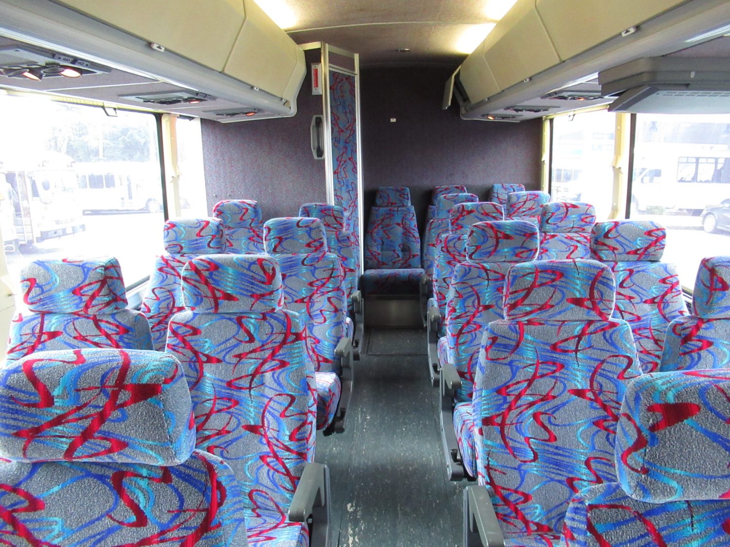 1997 MCI 102-DL3 55 Passenger Motorcoach - C48962 - Image 7