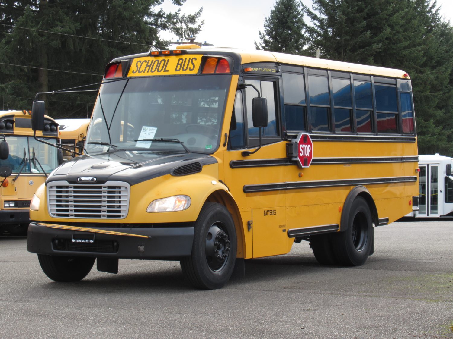 2008 Thomas C2 34 Passenger Short School Bus - B21755 - Image 2