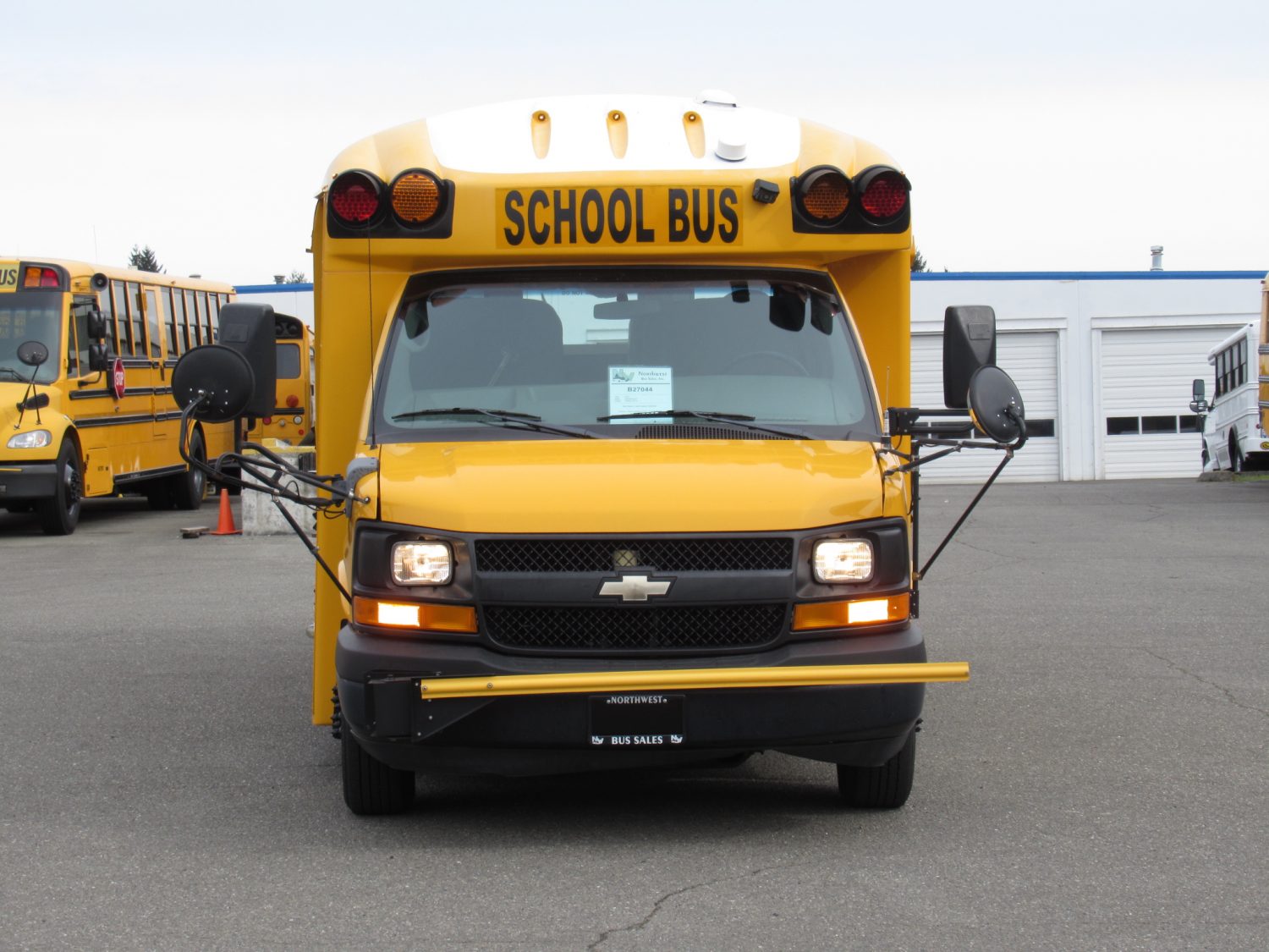 2012 Chevrolet Trans Tech 30 Passenger School Bus - B27044 - Image 12
