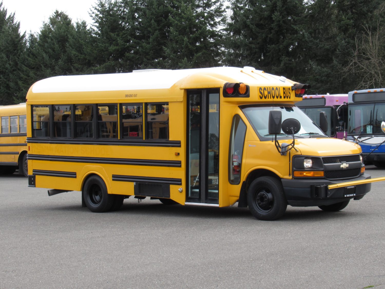 2012 Chevrolet Trans Tech 30 Passenger School Bus - B27044