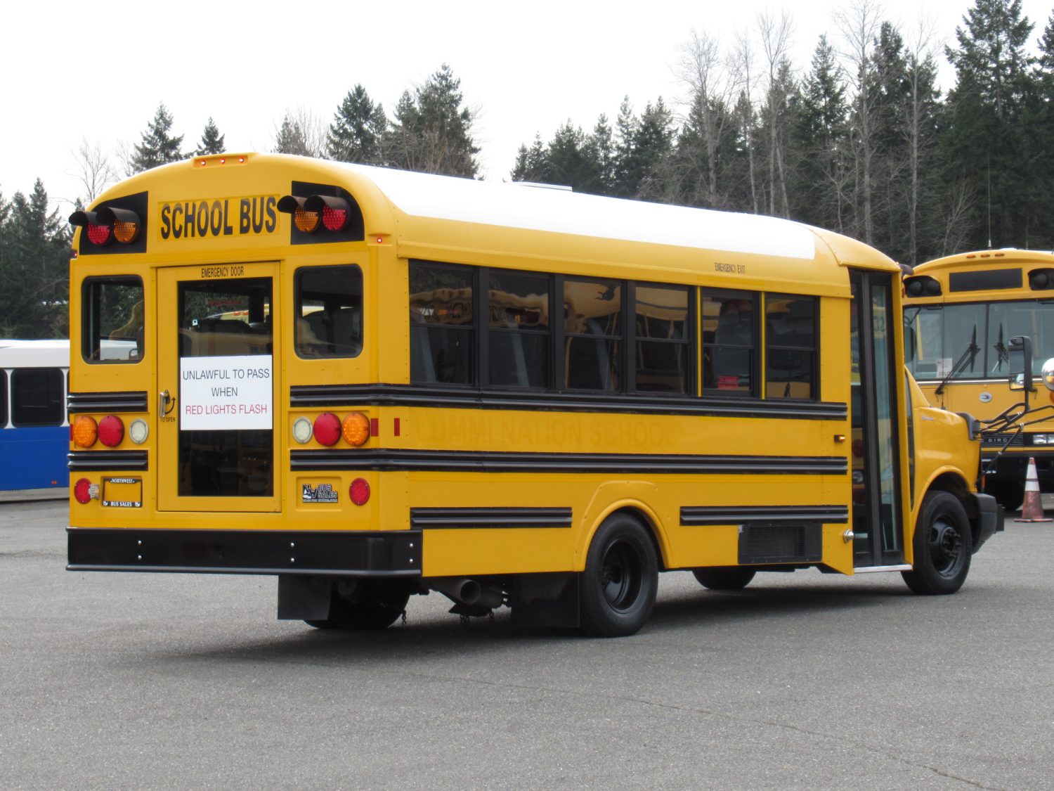 2012 Chevrolet Trans Tech 30 Passenger School Bus - B27044 - Image 3
