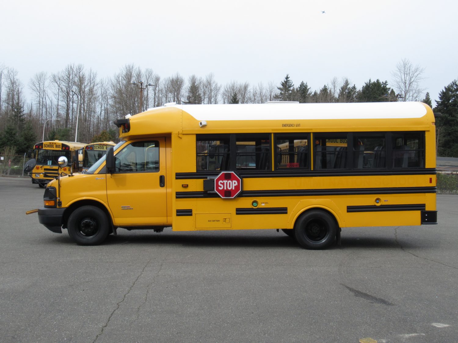 2012 Chevrolet Trans Tech 30 Passenger School Bus - B27044 - Image 10