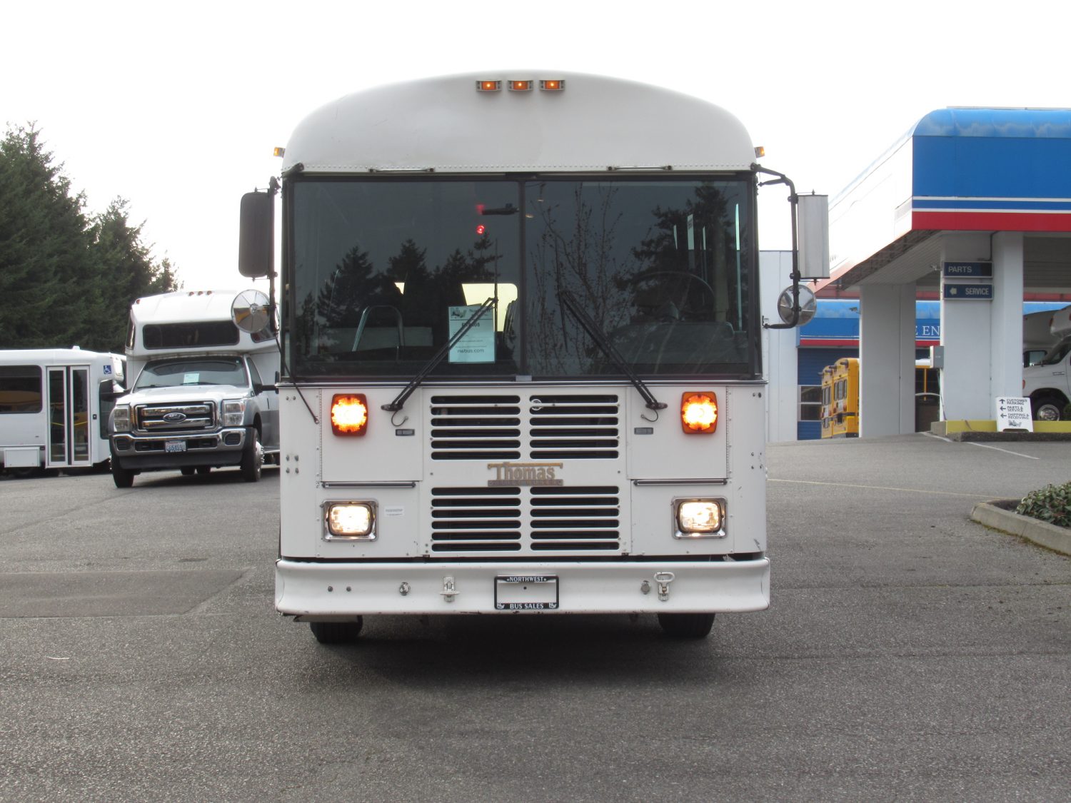2002 Thomas Saf-T-Liner 44 Passenger Commercial Bus - B18408 - Image 12