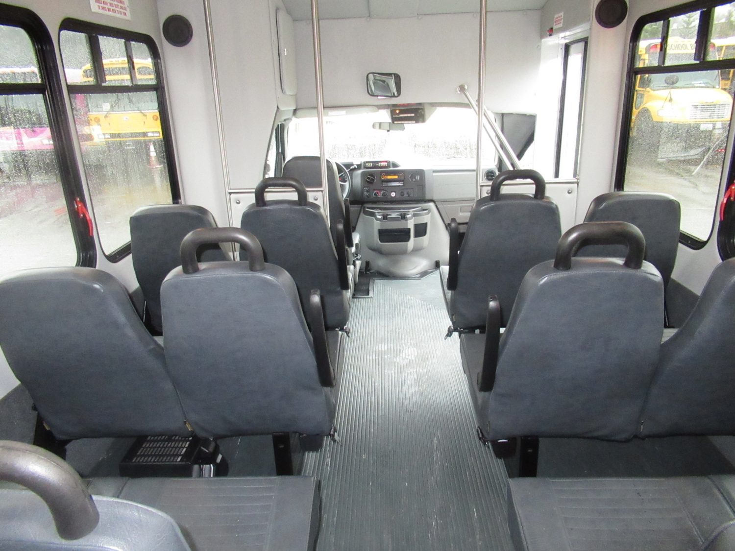 2010 Ford Starcraft Allstar 12 Passenger + 2 Wheelchair ADA Shuttle Bus - S10584 - Image 8