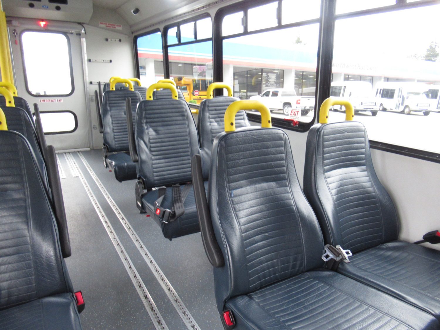 2016 Chevrolet Glaval Titan II 14 Passenger Shuttle Bus - S37976 - Image 7