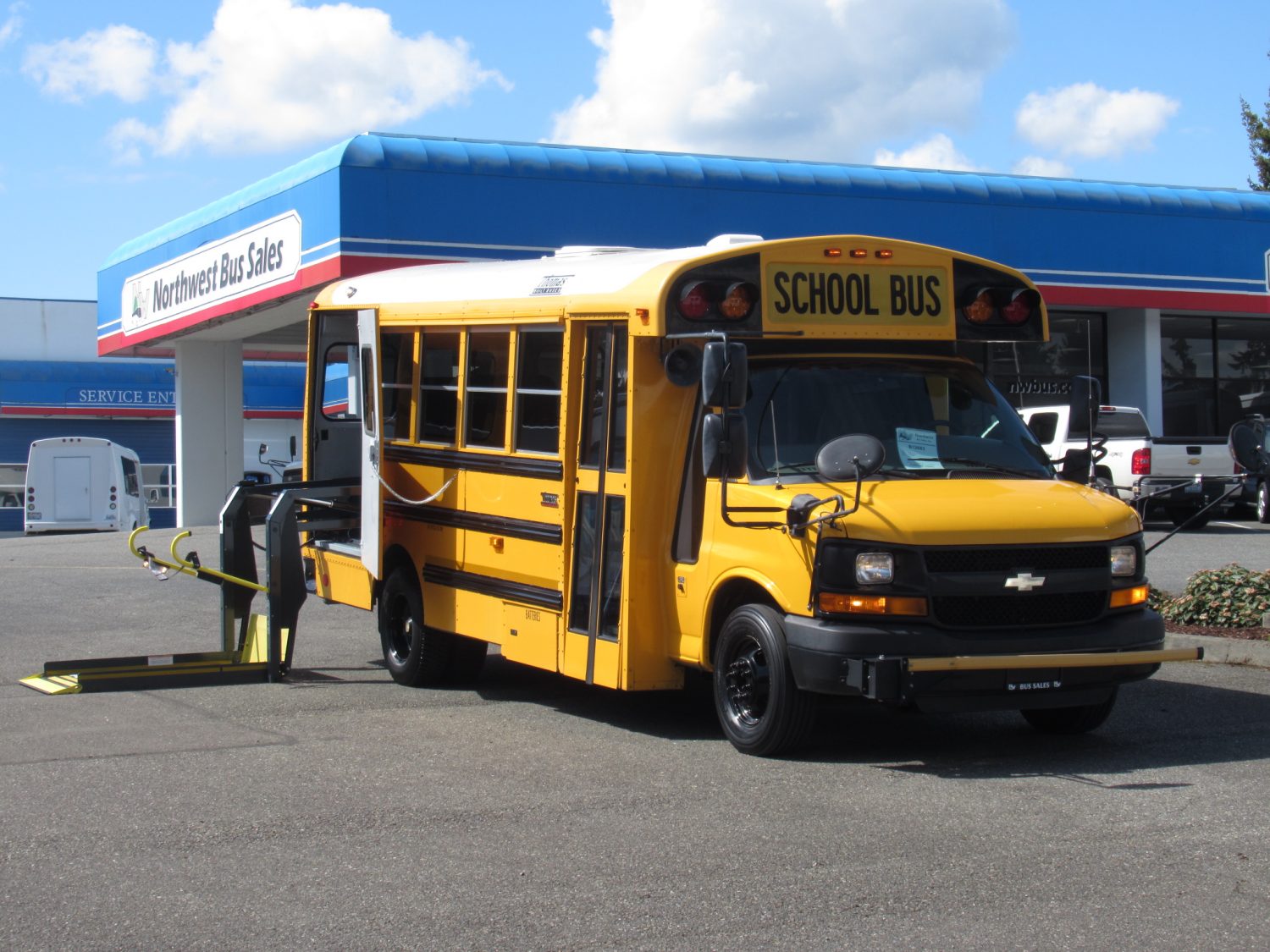 2012 Chevrolet Thomas 8 Passenger ADA School Bus - B12683