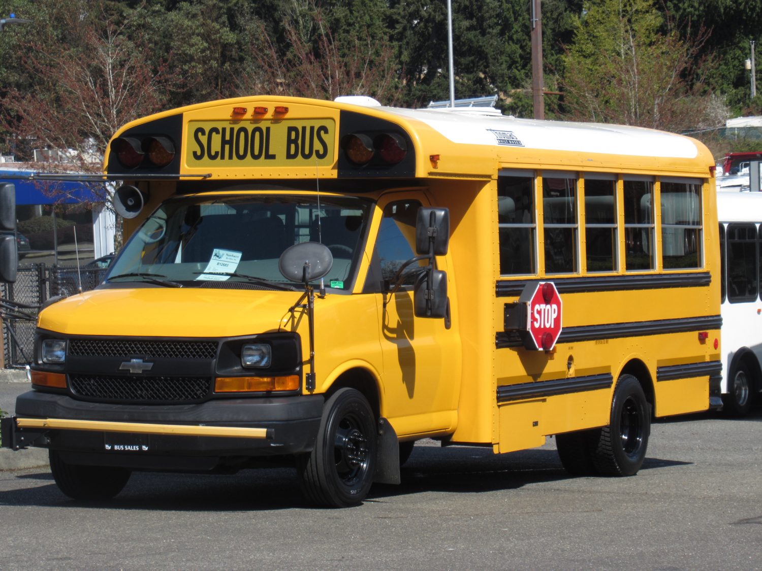 2012 Chevrolet Thomas 8 Passenger ADA School Bus - B12683 - Image 2
