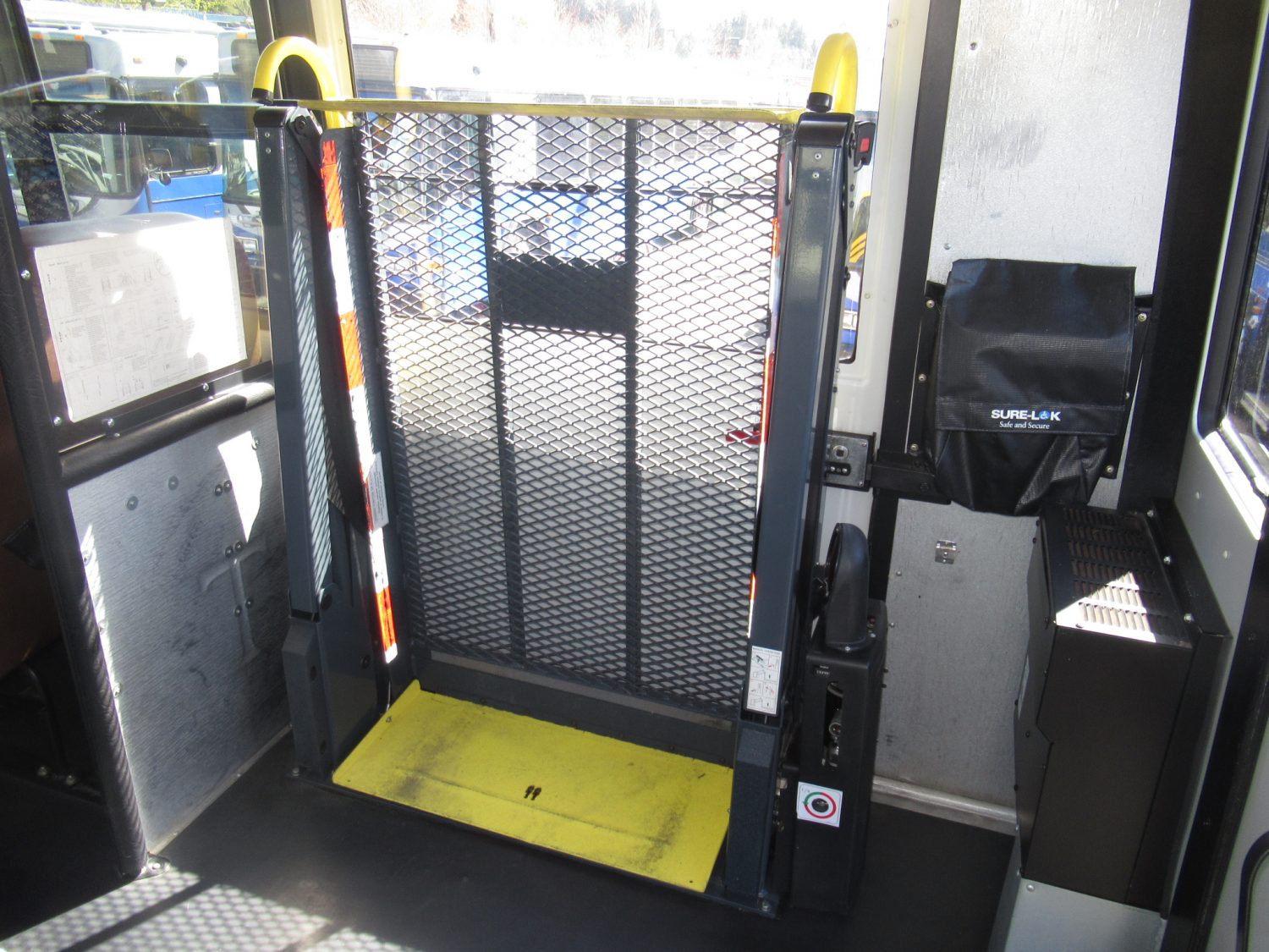 2008 Thomas C2 12+2 Passenger ADA Short School Bus - B08915 - Image 8