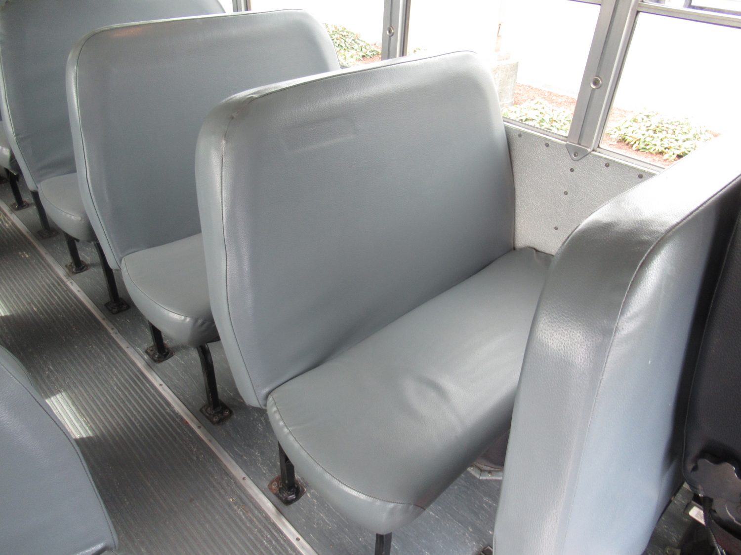 2006 Blue Bird All American 78 Passenger School Bus - B37869 - Image 9