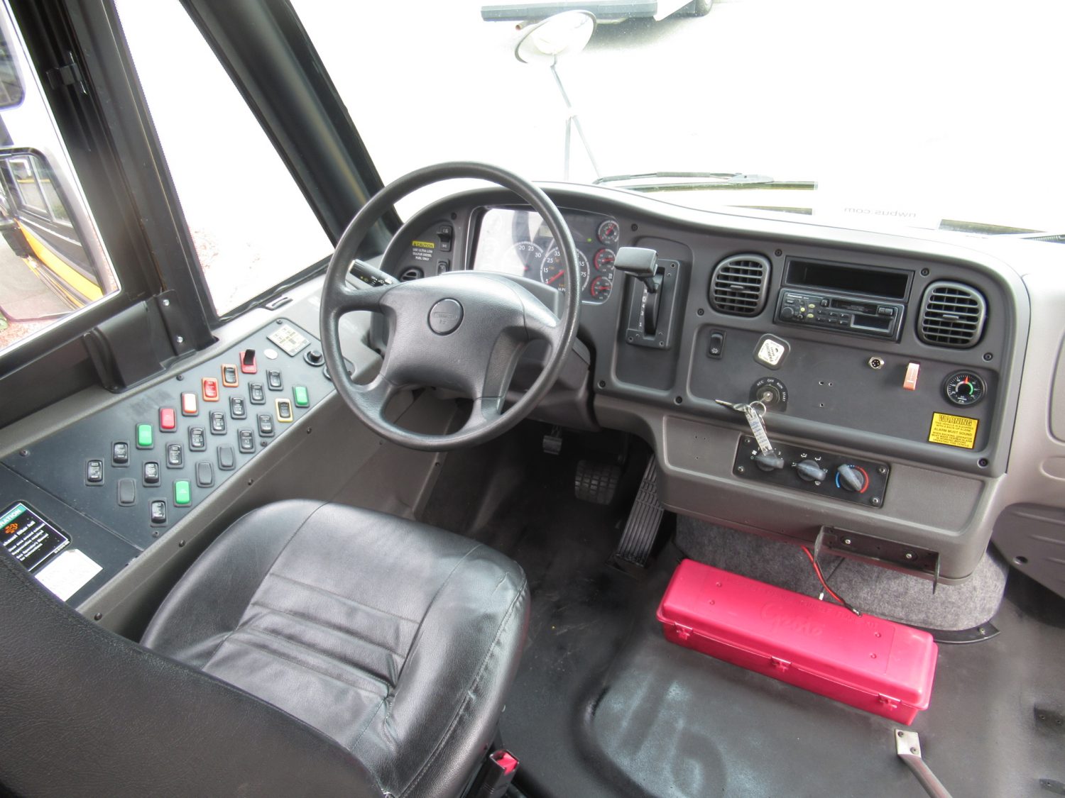 2008 Thomas C2 14+1 Passenger ADA Short School Bus - B08916 - Image 5