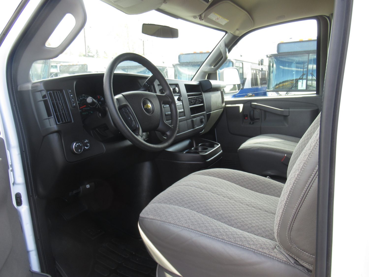 2016 Chevrolet Express 2500 LS 11 Passenger Van - S10374 - Image 6