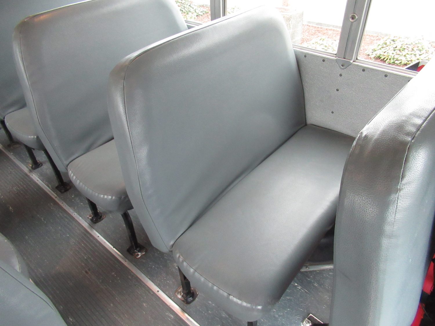 2006 Blue Bird All American 78 Passenger School Bus - B37867 - Image 9