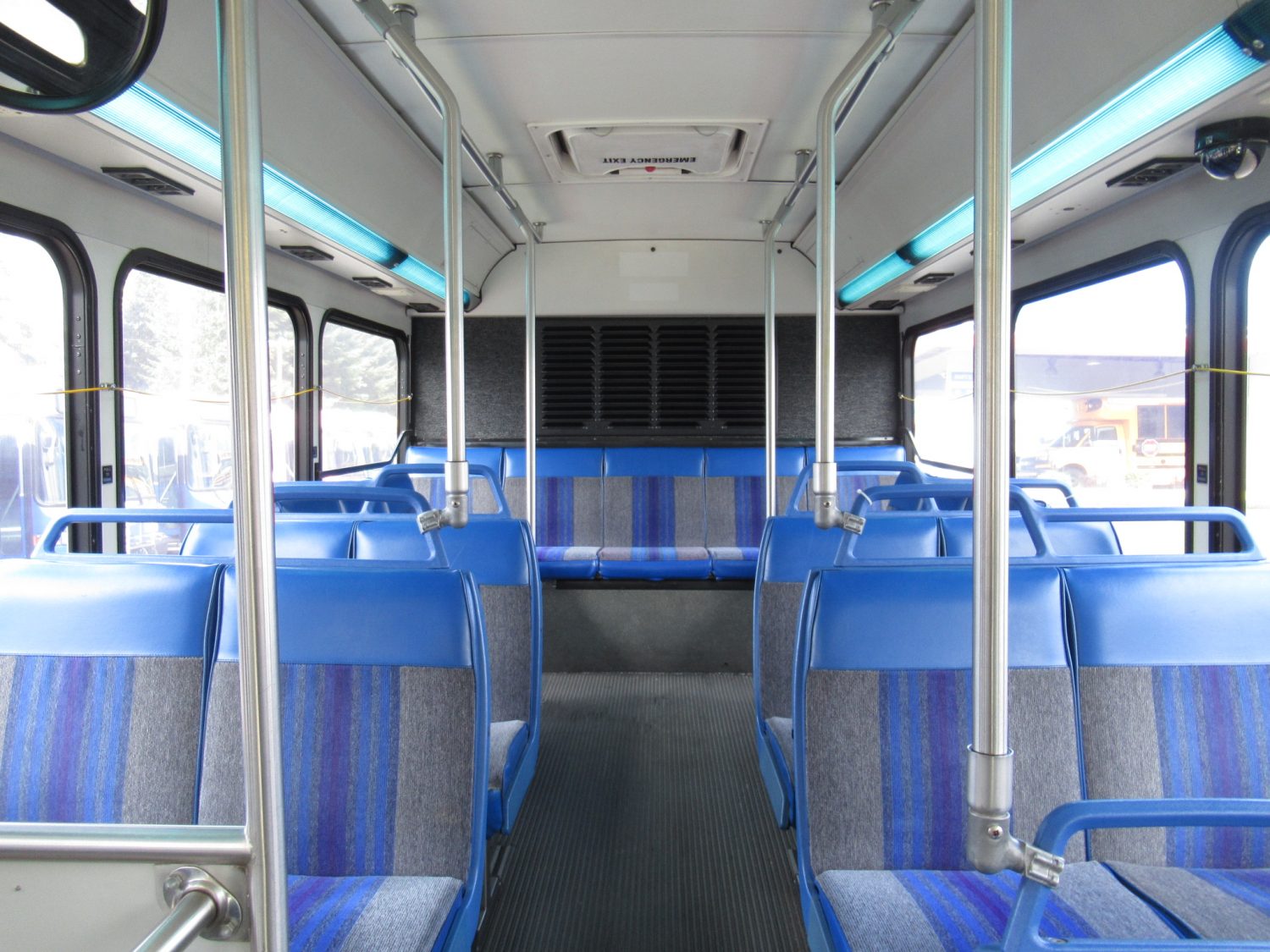 2007 Gillig Low Floor 32 Passenger ADA Transit Bus - T78385 - Image 7