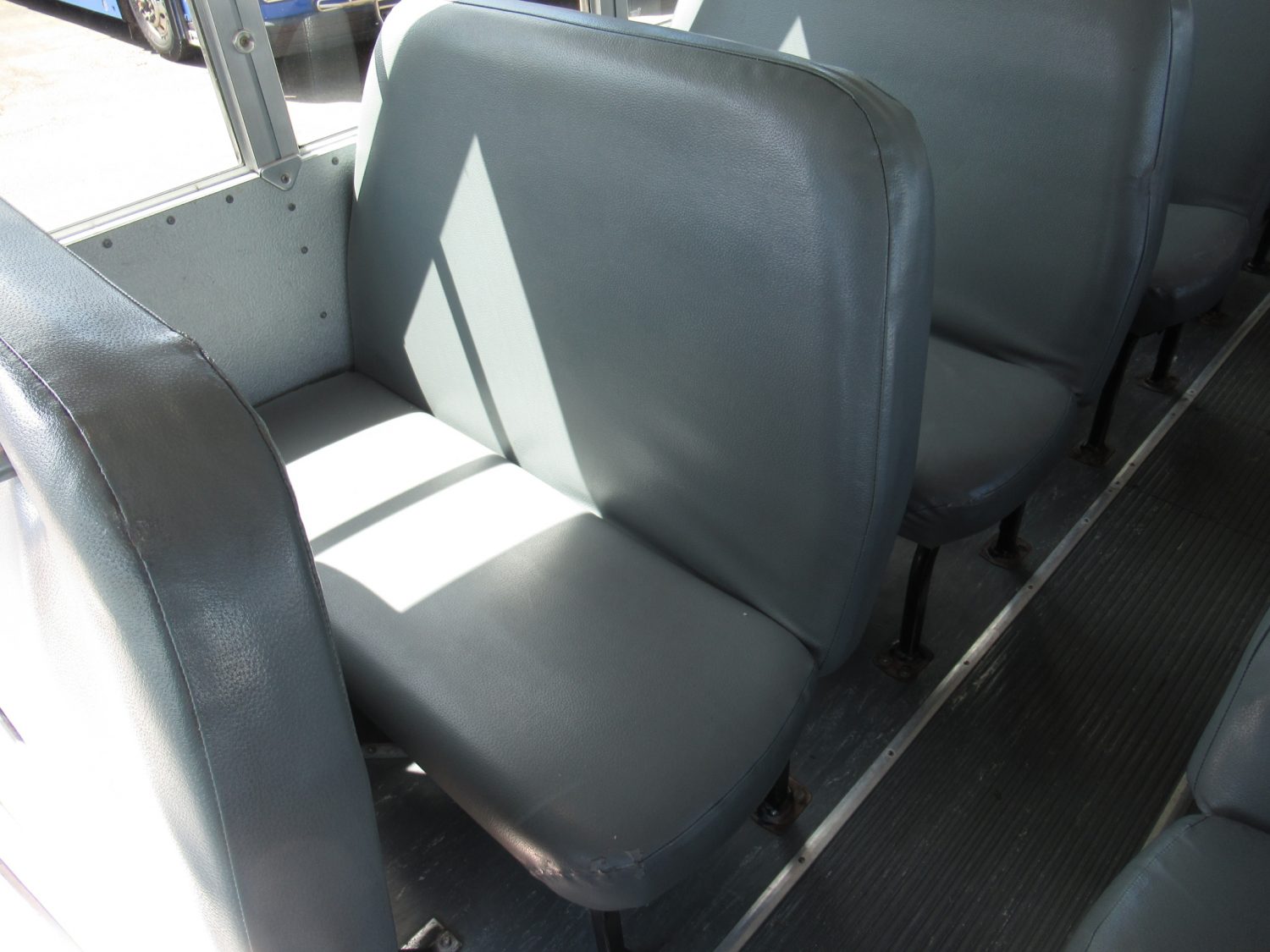 2006 Blue Bird All American 78 Passenger School Bus - B37868 - Image 9