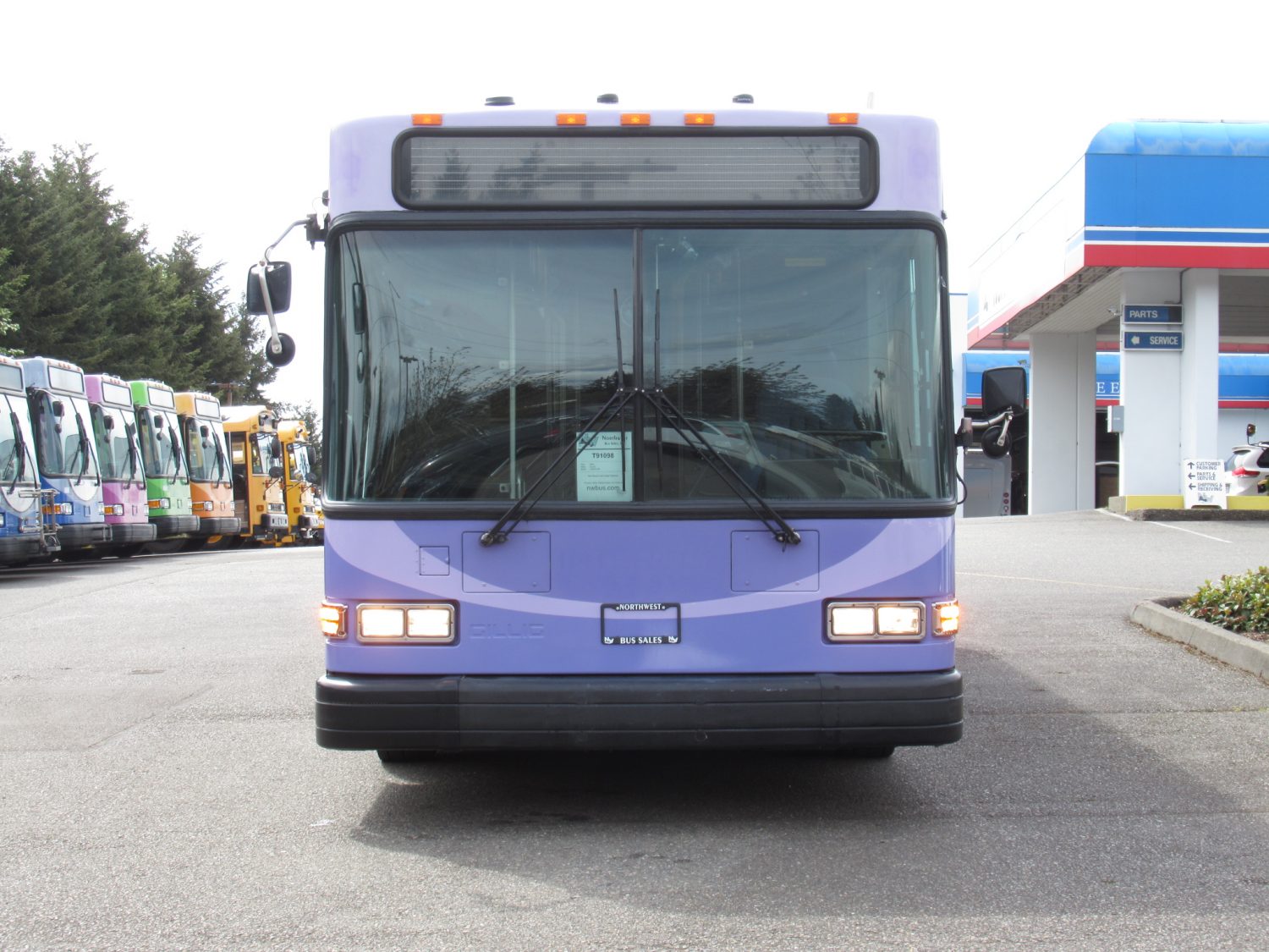 2005 Gillig Low Floor 23 Passenger ADA Transit Bus - T91098 - Image 12