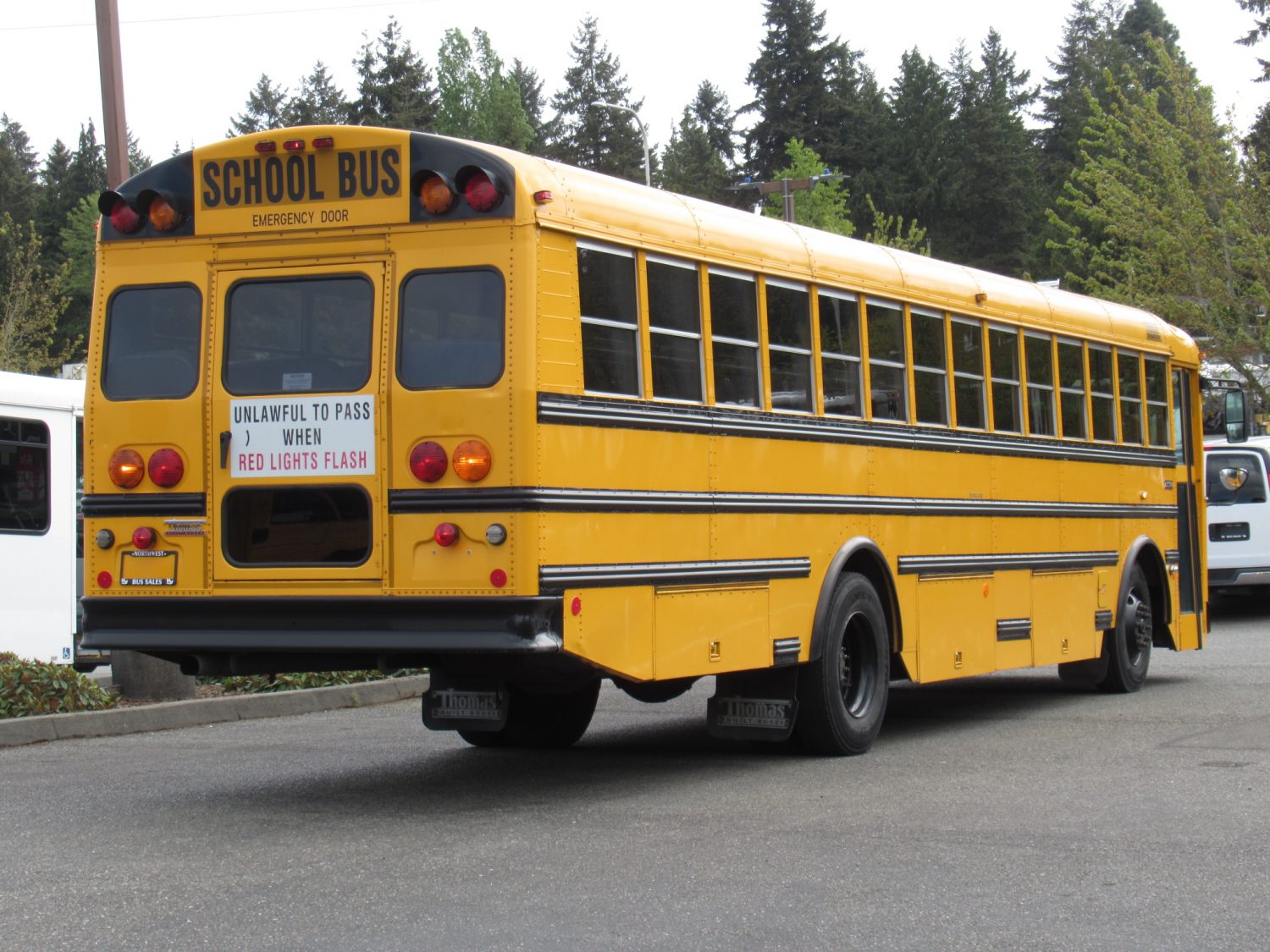 2007 Thomas Saf-T-Liner 80 Passenger School Bus - B79767 - Image 3