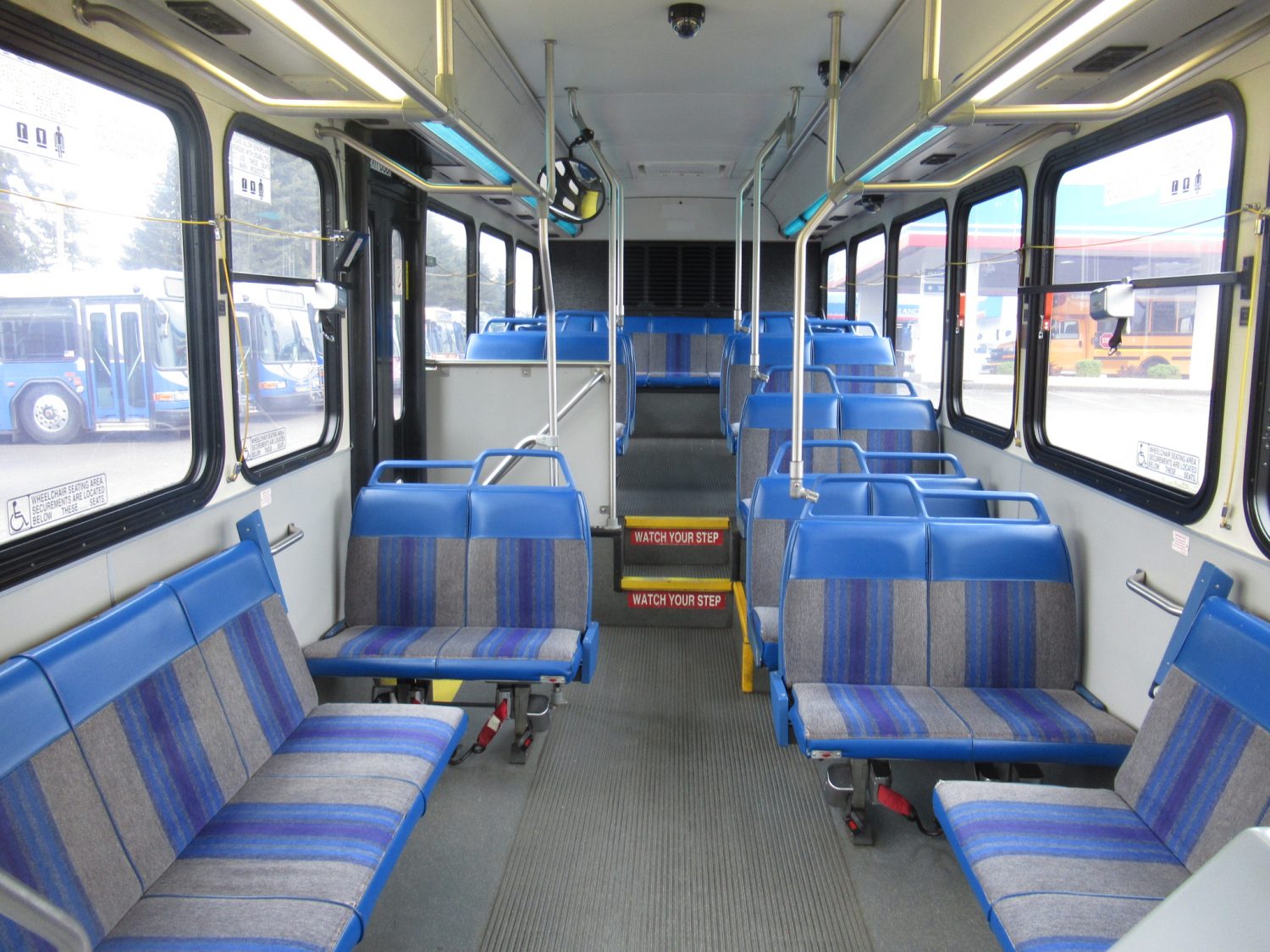 2007 Gillig Low Floor 32 Passenger ADA Transit Bus - T78388 - Image 6