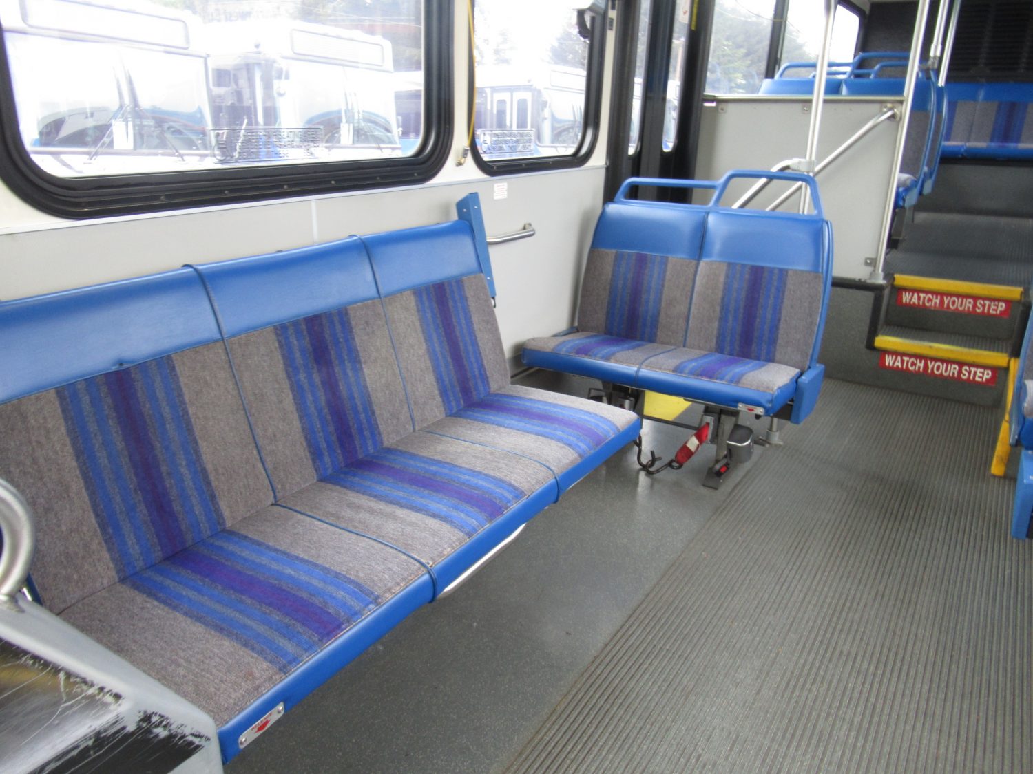 2007 Gillig Low Floor 32 Passenger ADA Transit Bus - T78388 - Image 11