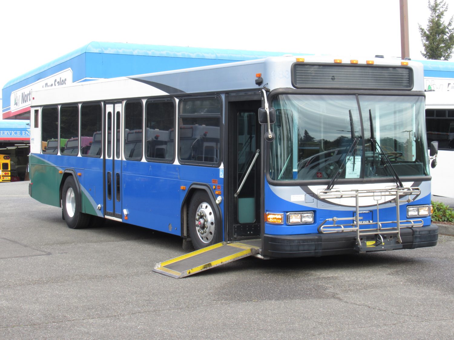 2007 Gillig Low Floor 32 Passenger ADA Transit Bus - T78388