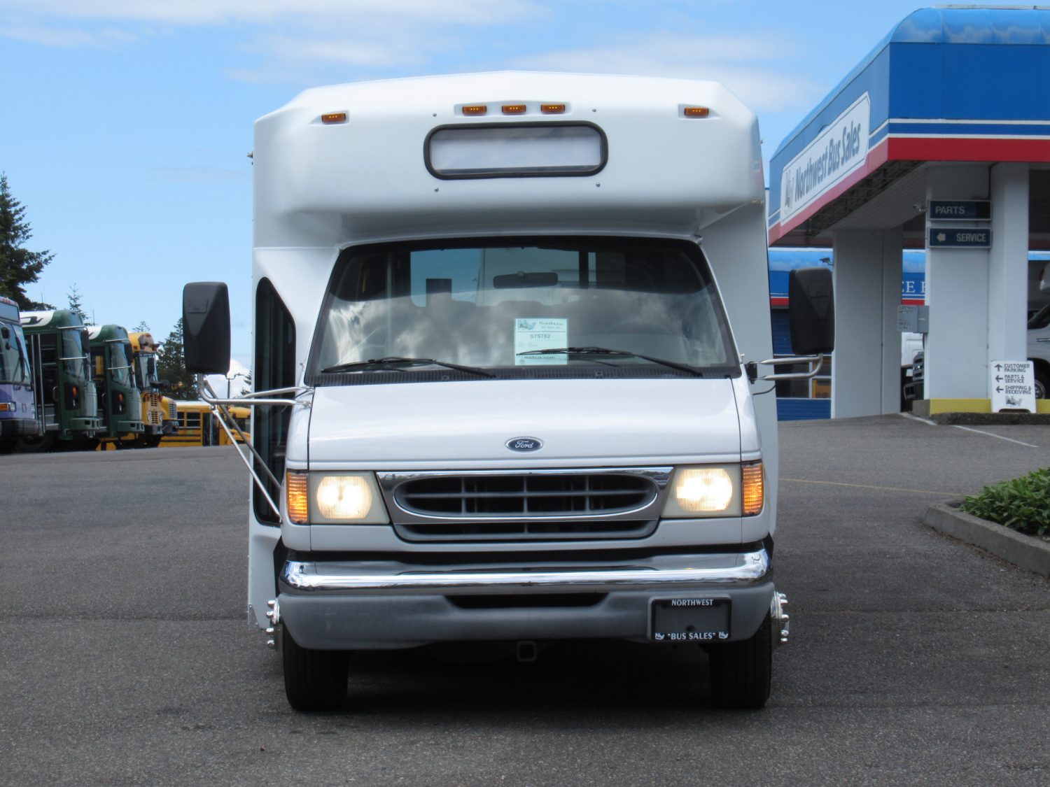 2002 Ford Eldorado Aerotech 22 ADA Shuttle Bus - S75782 - Image 12