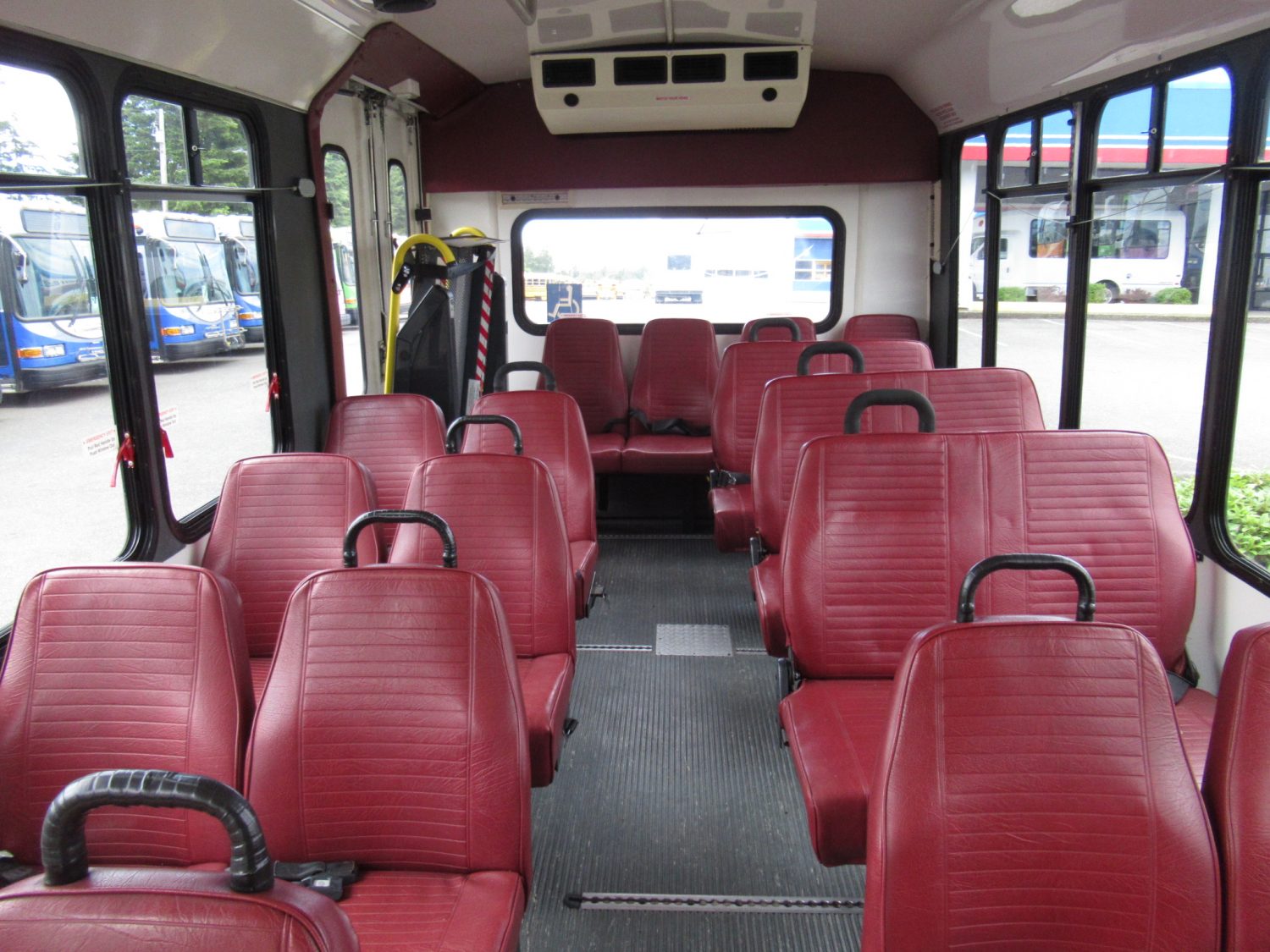 2002 Ford Eldorado Aerotech 22 ADA Shuttle Bus - S75782 - Image 6