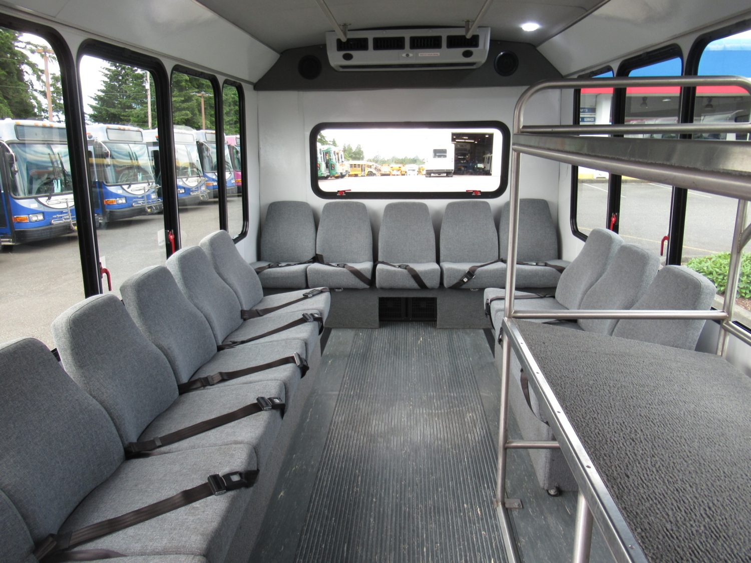 2017 Ford Eldorado Aerotech 14 + Interior Luggage Shuttle Bus - S11850 - Image 6