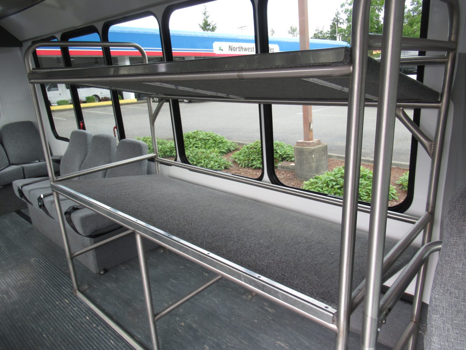 2017 Ford Eldorado Aerotech 14 + Interior Luggage Shuttle Bus - S11850 - Image 9