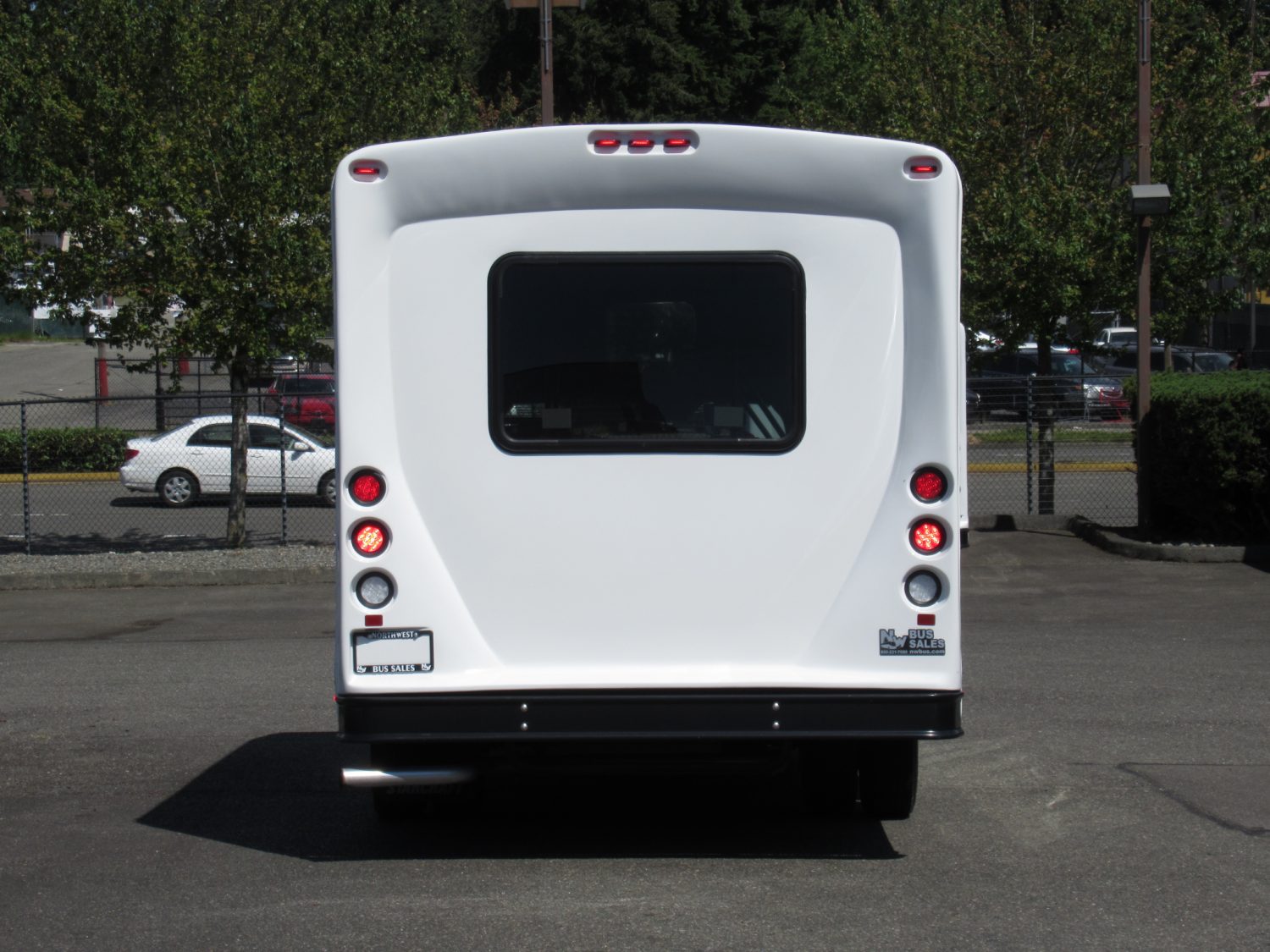 2018 Ford Starcraft Allstar 14 Passenger Shuttle Bus - S34691 - Image 11