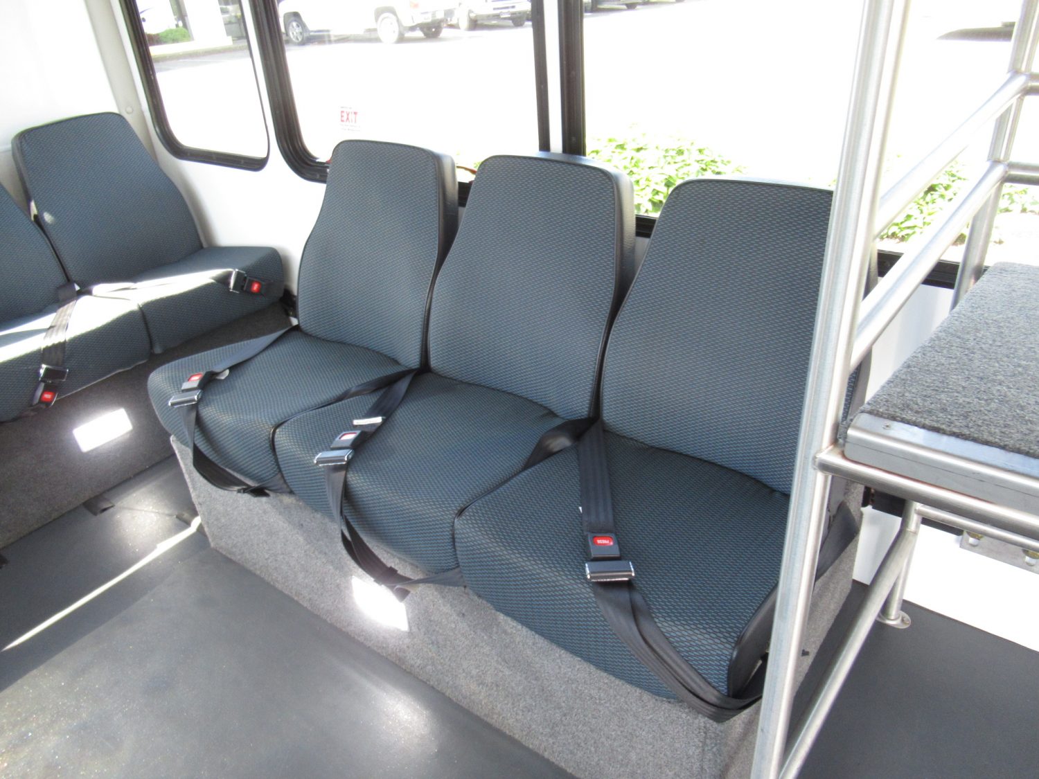 2018 Ford Starcraft Allstar 14 Passenger Shuttle Bus - S34691 - Image 7