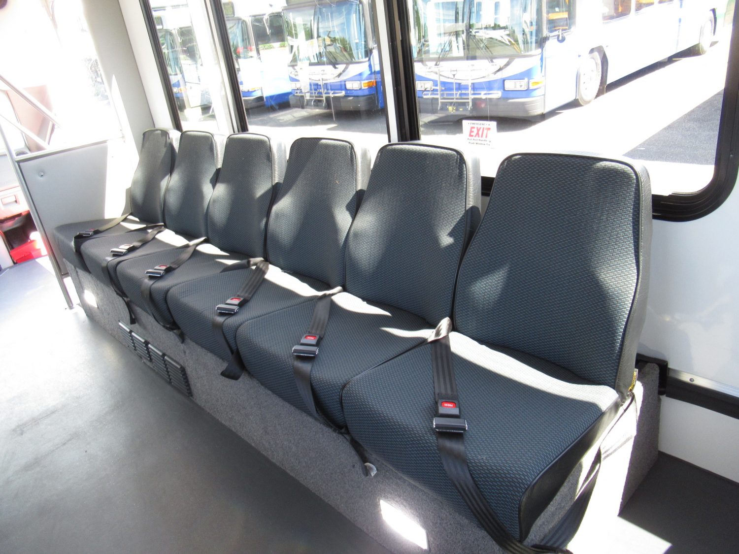 2018 Ford Starcraft Allstar 14 Passenger Shuttle Bus - S34691 - Image 8