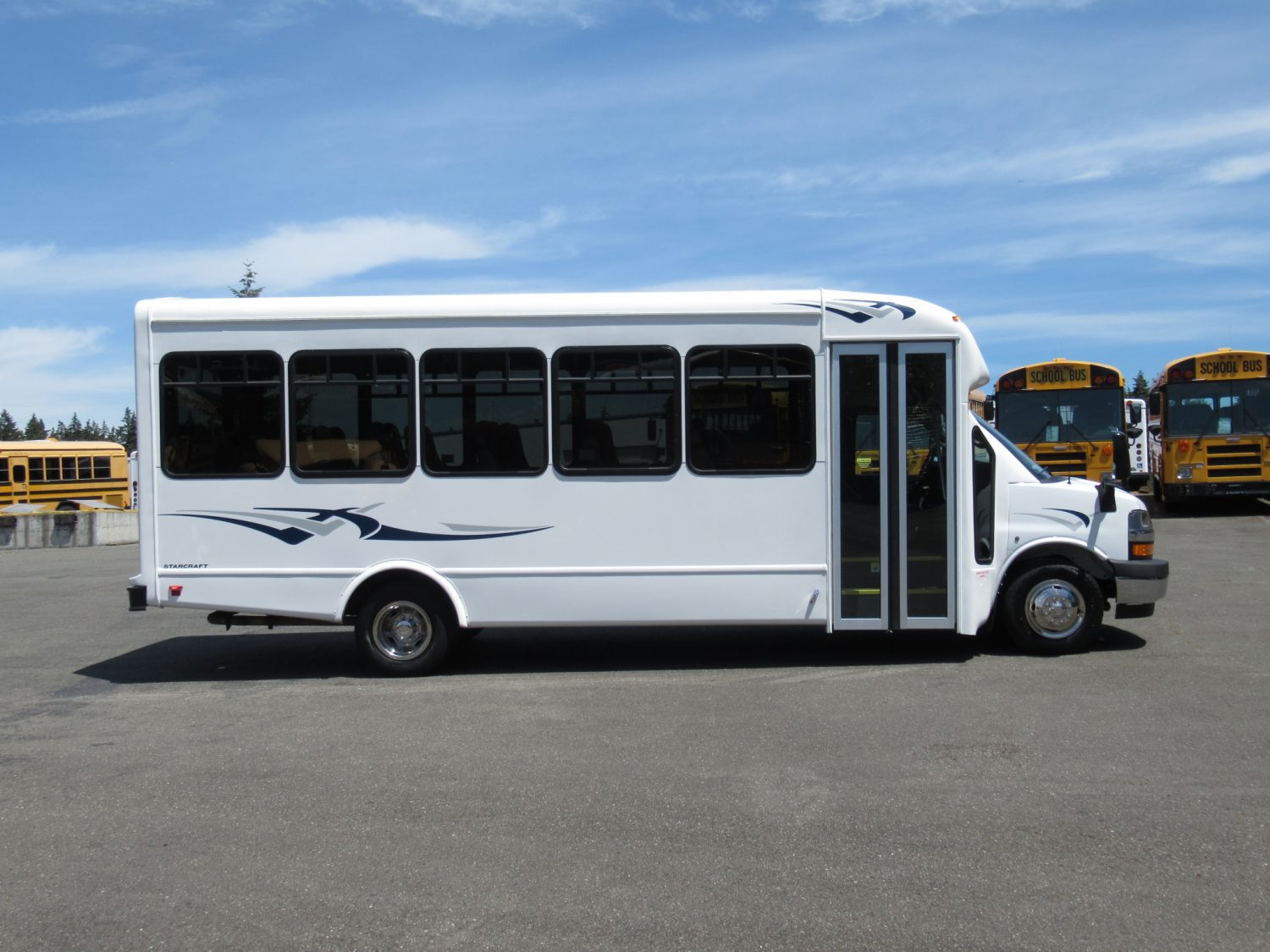 2020 Chevrolet Starcraft Allstar 25 Passenger Shuttle Bus - S07039 - Image 10