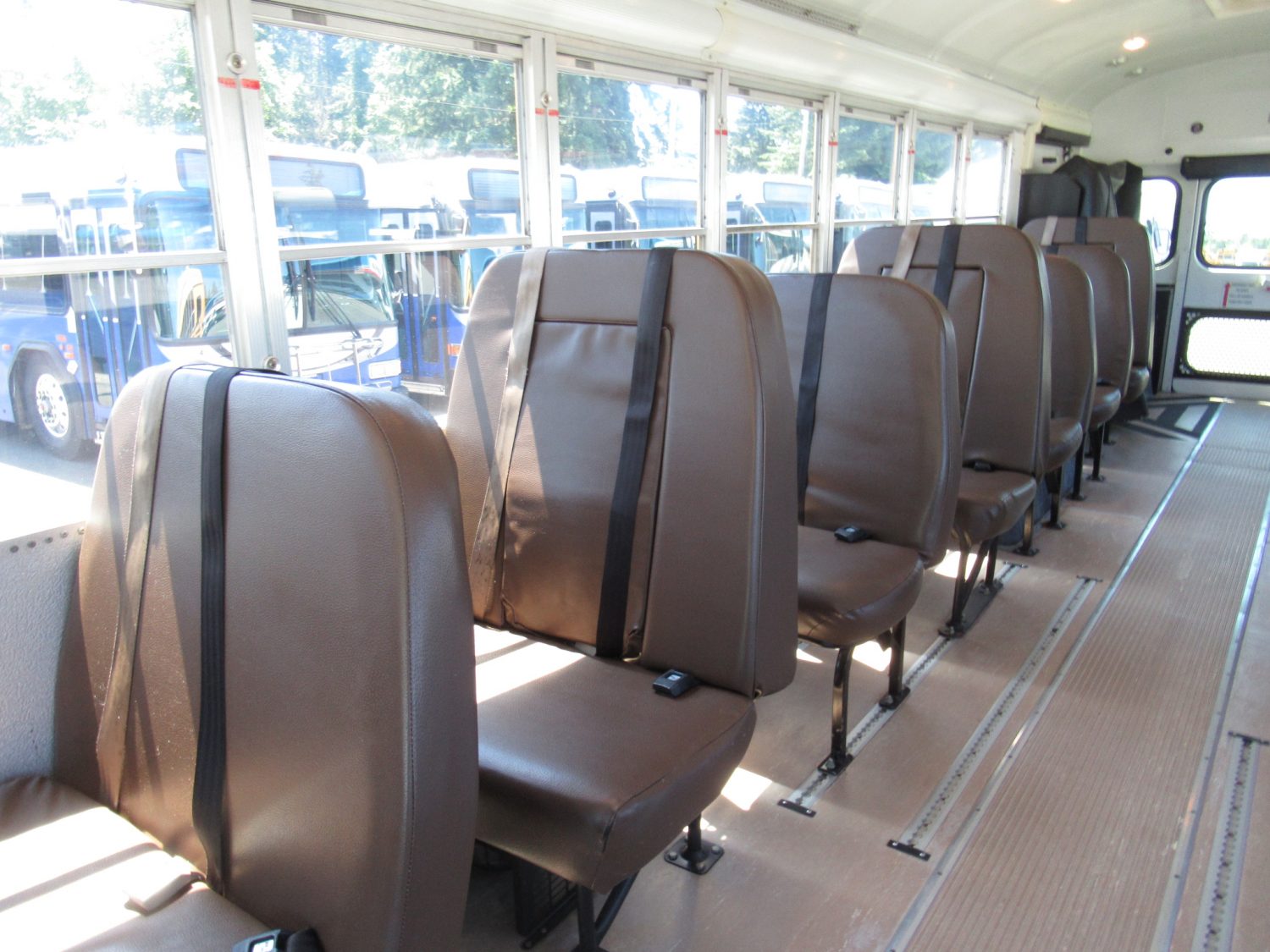 2006 Blue Bird All American 20 Passenger + 2 Wheelchair Short School Bus - B32332 - Image 8