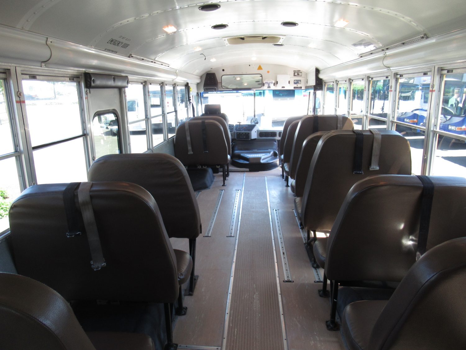 2006 Blue Bird All American 20 Passenger + 2 Wheelchair Short School Bus - B32332 - Image 10