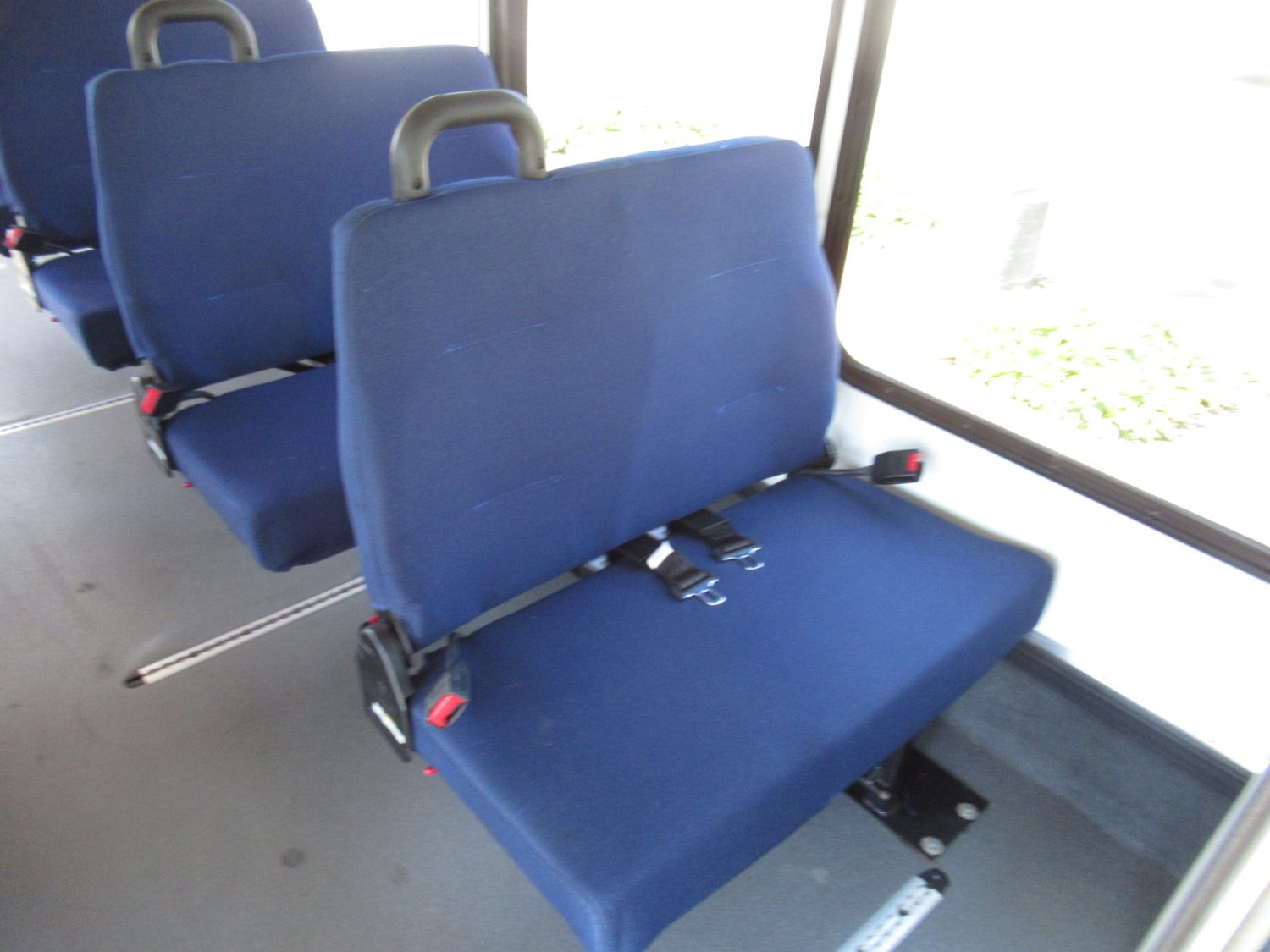 2013 Ford Starcraft Allstar 18 Passenger ADA Shuttle Bus - S25228 - Image 8