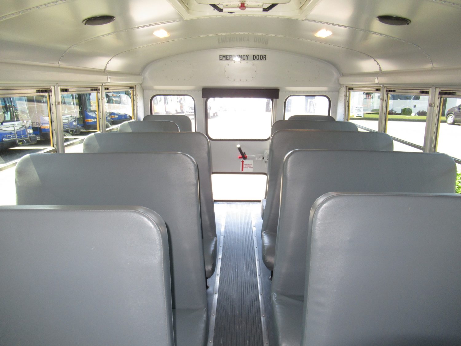 2010 Chevrolet Thomas 4x4 26 Passenger 4 Wheel Drive School Bus - B58264 - Image 6