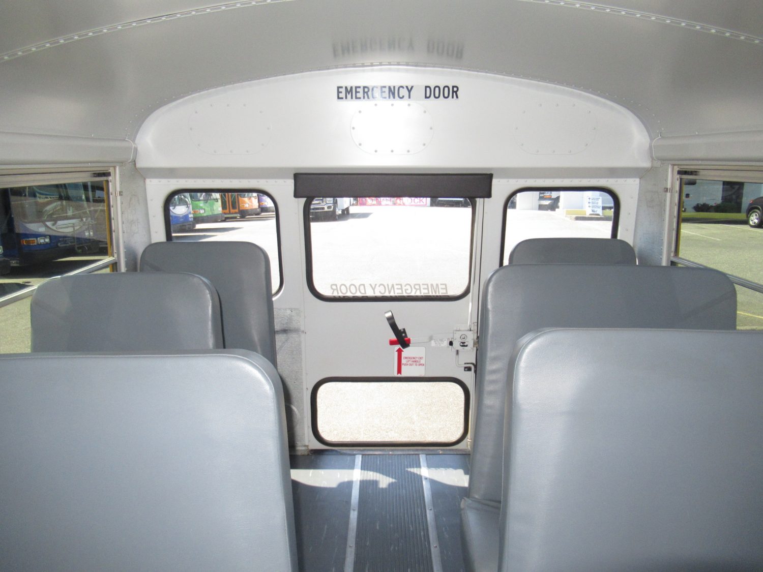 2010 Chevrolet Thomas 4x4 26 Passenger 4 Wheel Drive School Bus - B58264 - Image 7