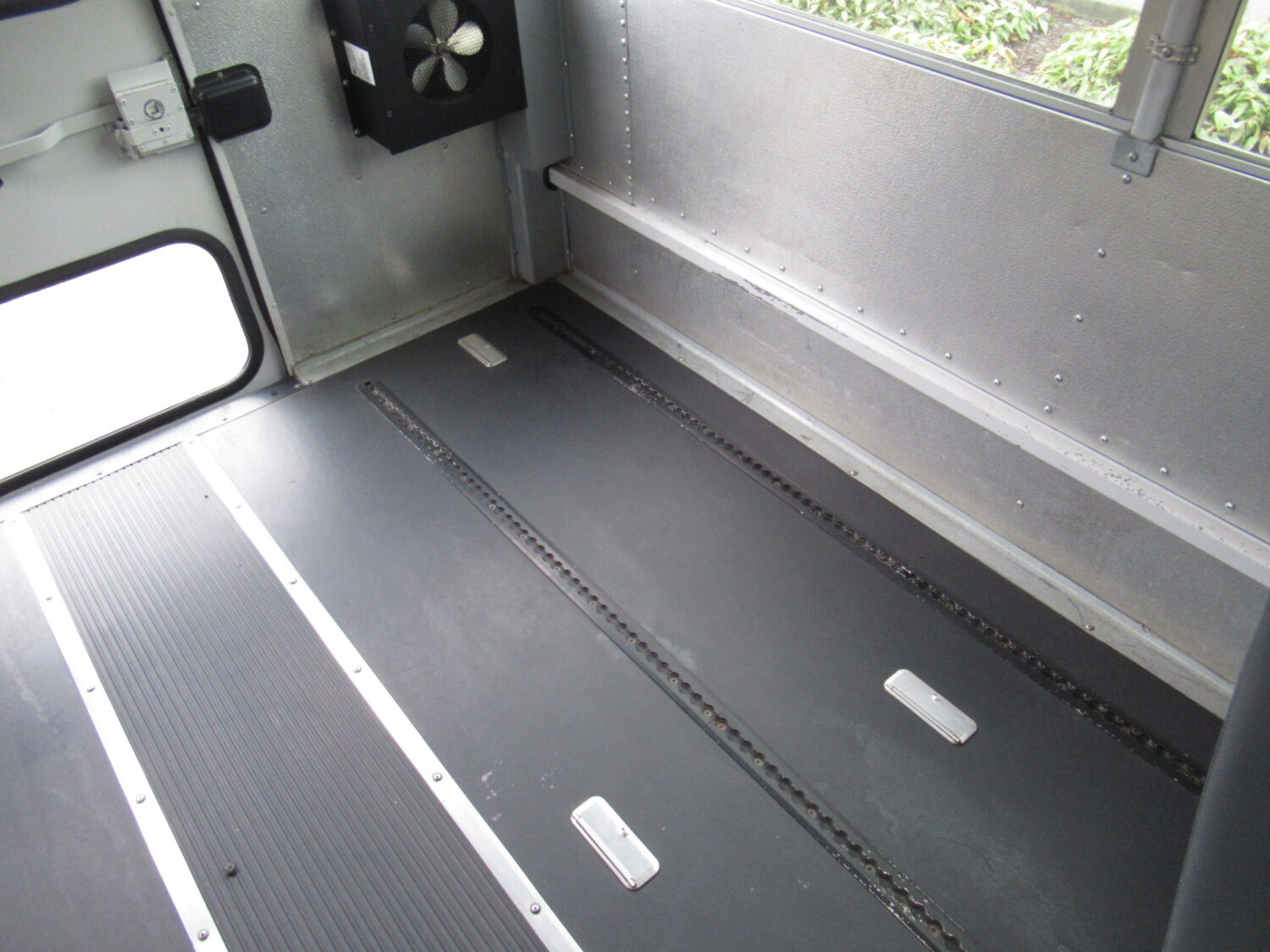 2009 GMC Thomas 14+1 ADA Type-A School Bus - B37410 - Image 9