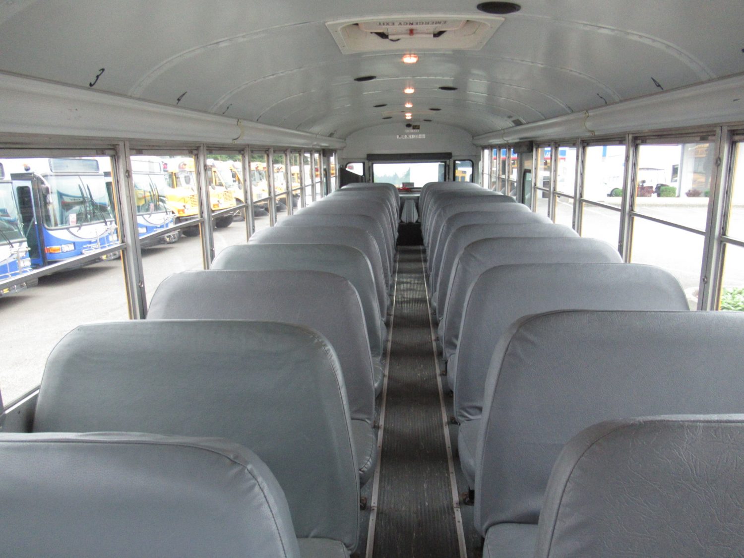 2005 Blue Bird All American 78 Passenger School Bus - B22915 - Image 6