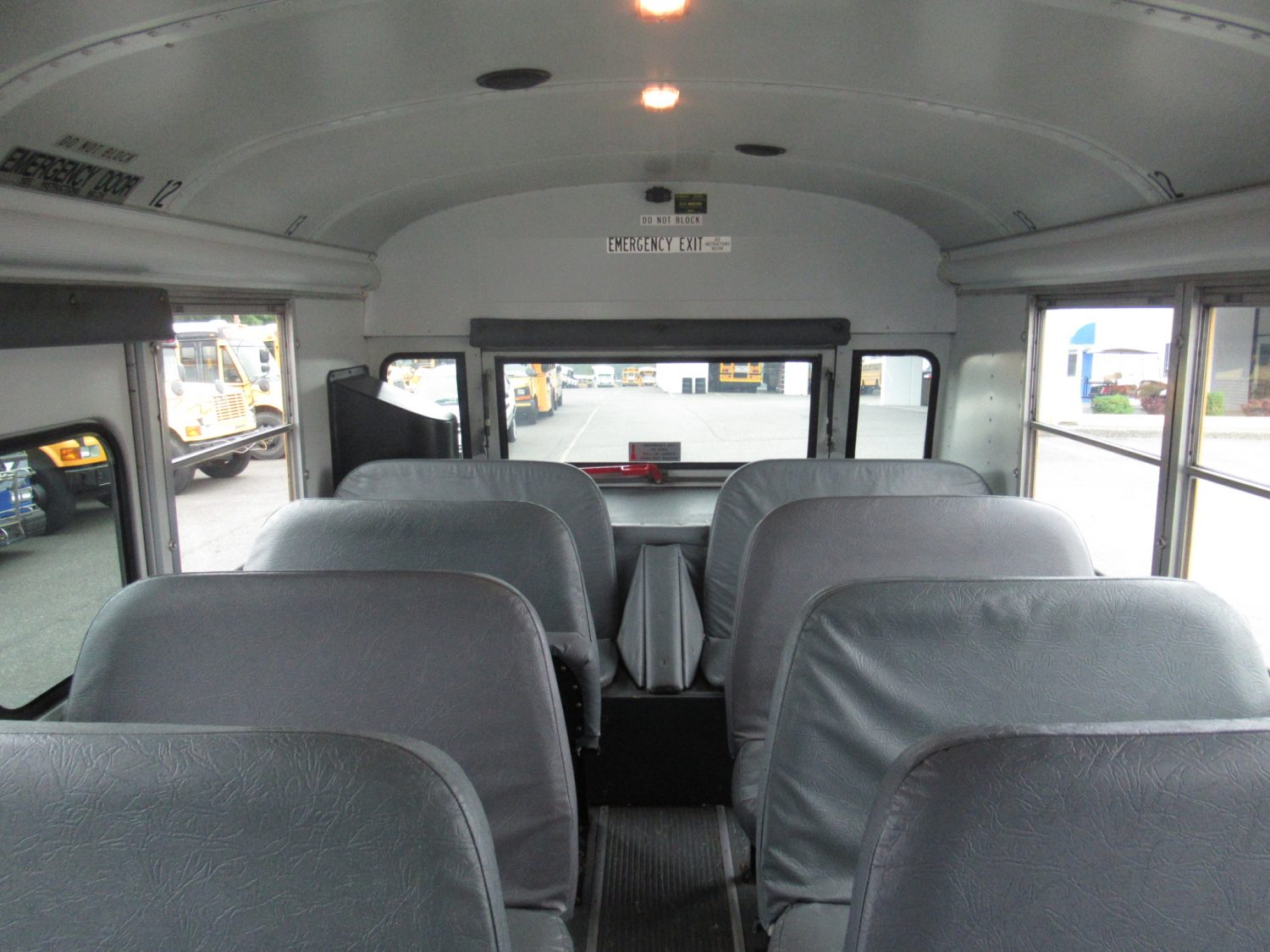 2005 Blue Bird All American 78 Passenger School Bus - B22915 - Image 8