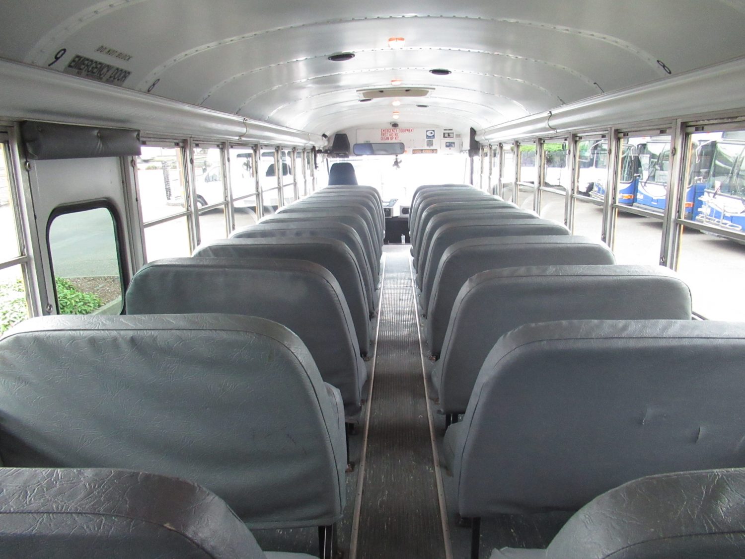 2005 Blue Bird All American 78 Passenger School Bus - B22915 - Image 9