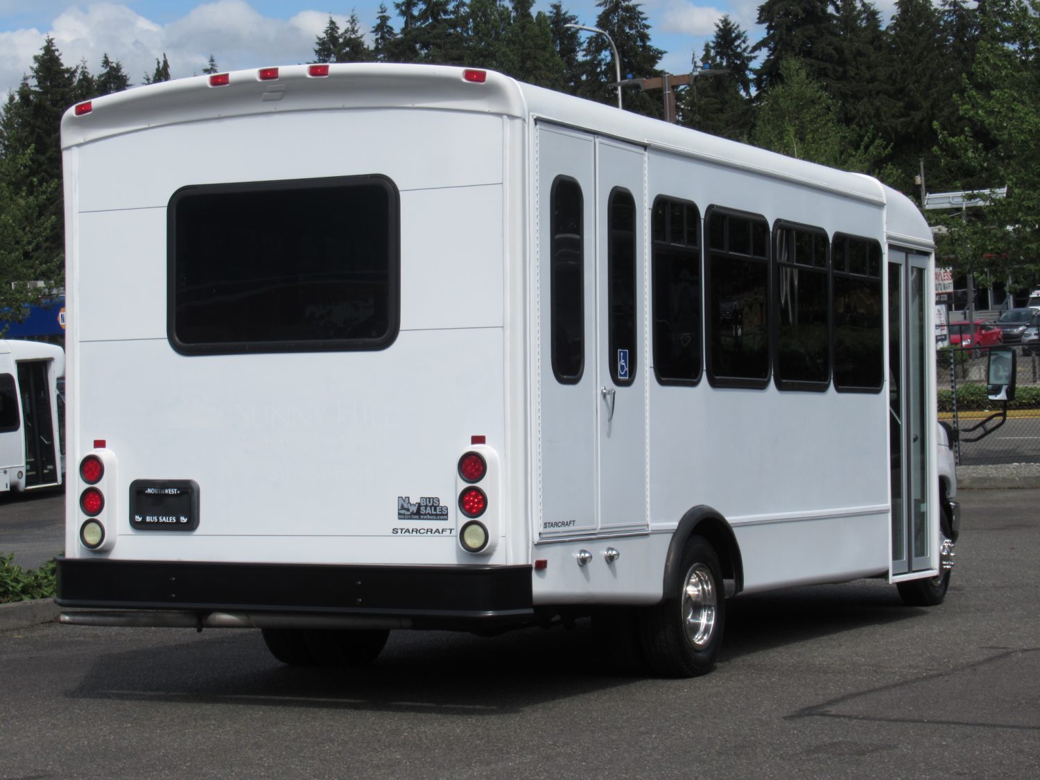 2008 Ford Starcraft Allstar 20 Passenger ADA Shuttle Bus - S29403 - Image 3