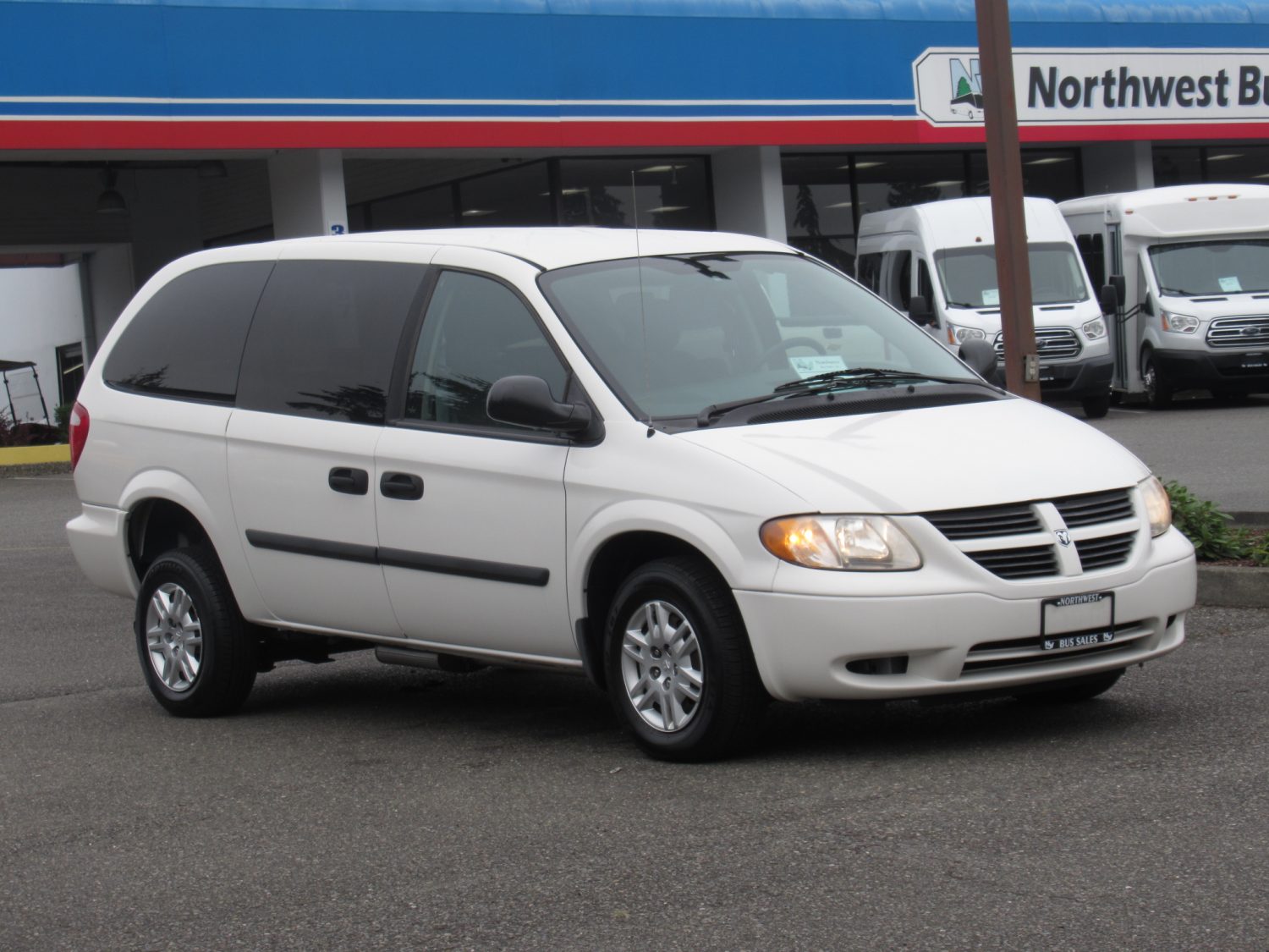2006 Dodge Caravan Vision by Viewpoint Mobility 3+1 ADA Van - S59333