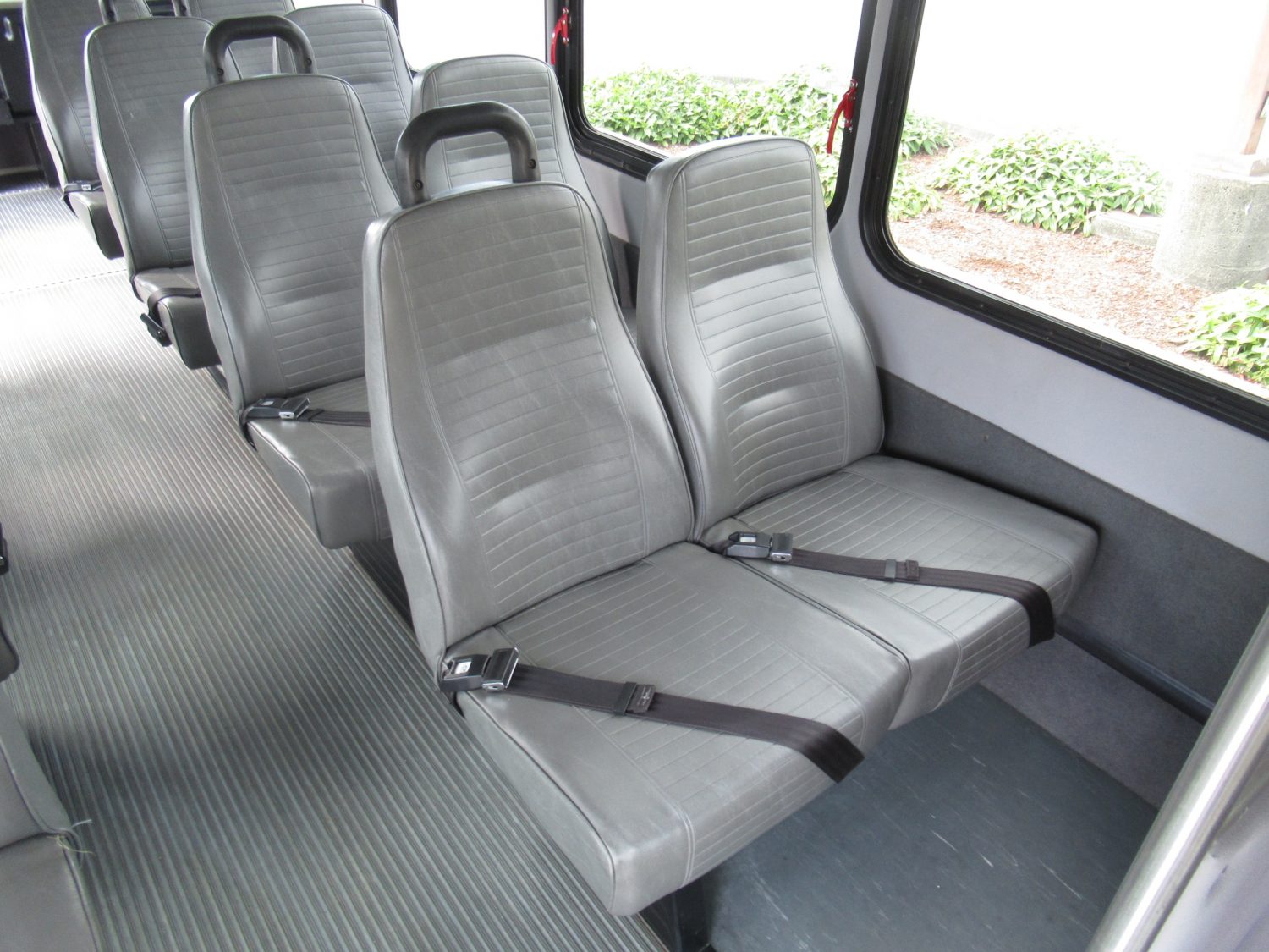 2008 Ford Starcraft Allstar 20 Passenger ADA Shuttle Bus - S29403 - Image 10