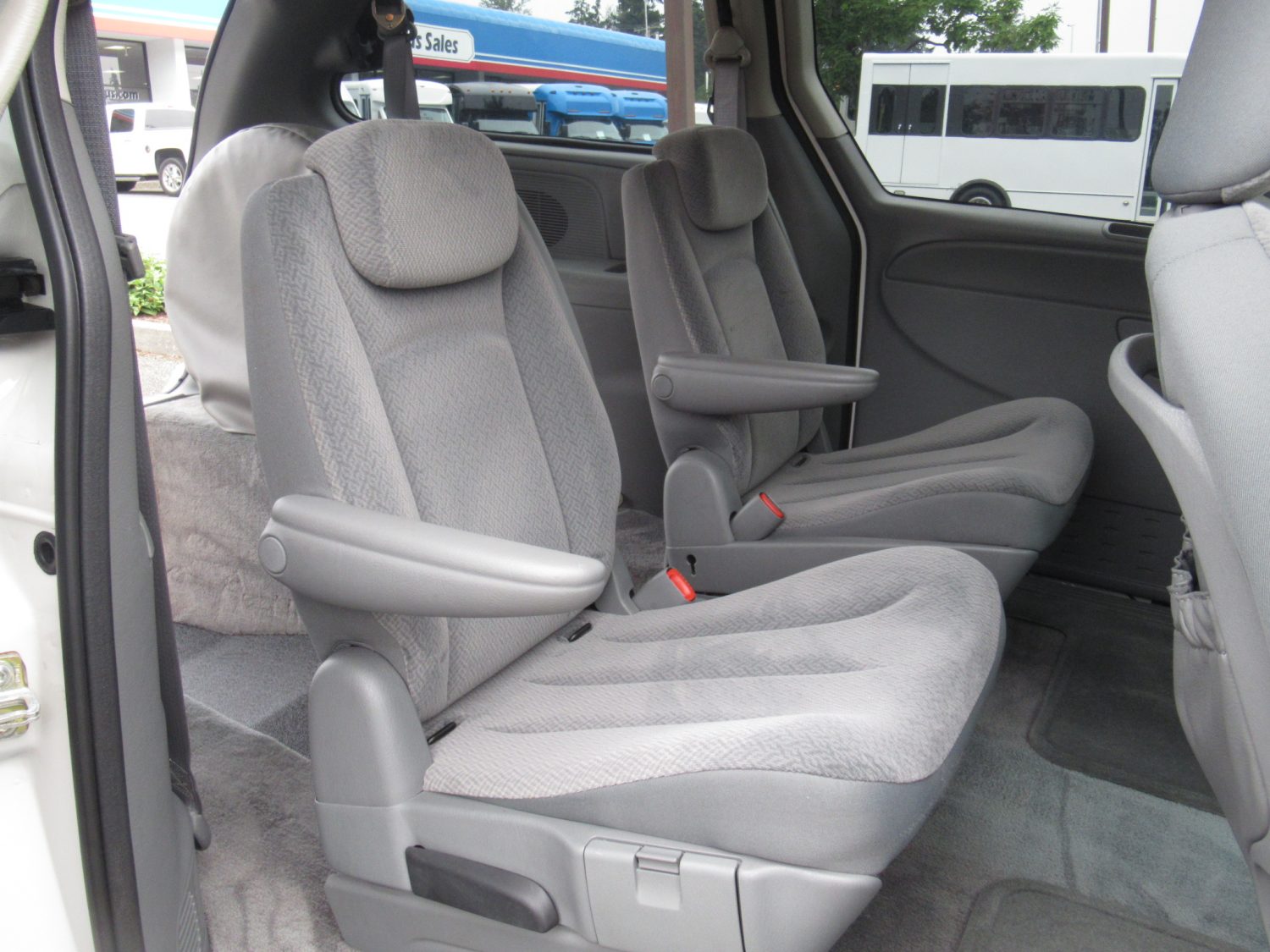 2006 Dodge Caravan Vision by Viewpoint Mobility 3+1 ADA Van - S59333 - Image 6