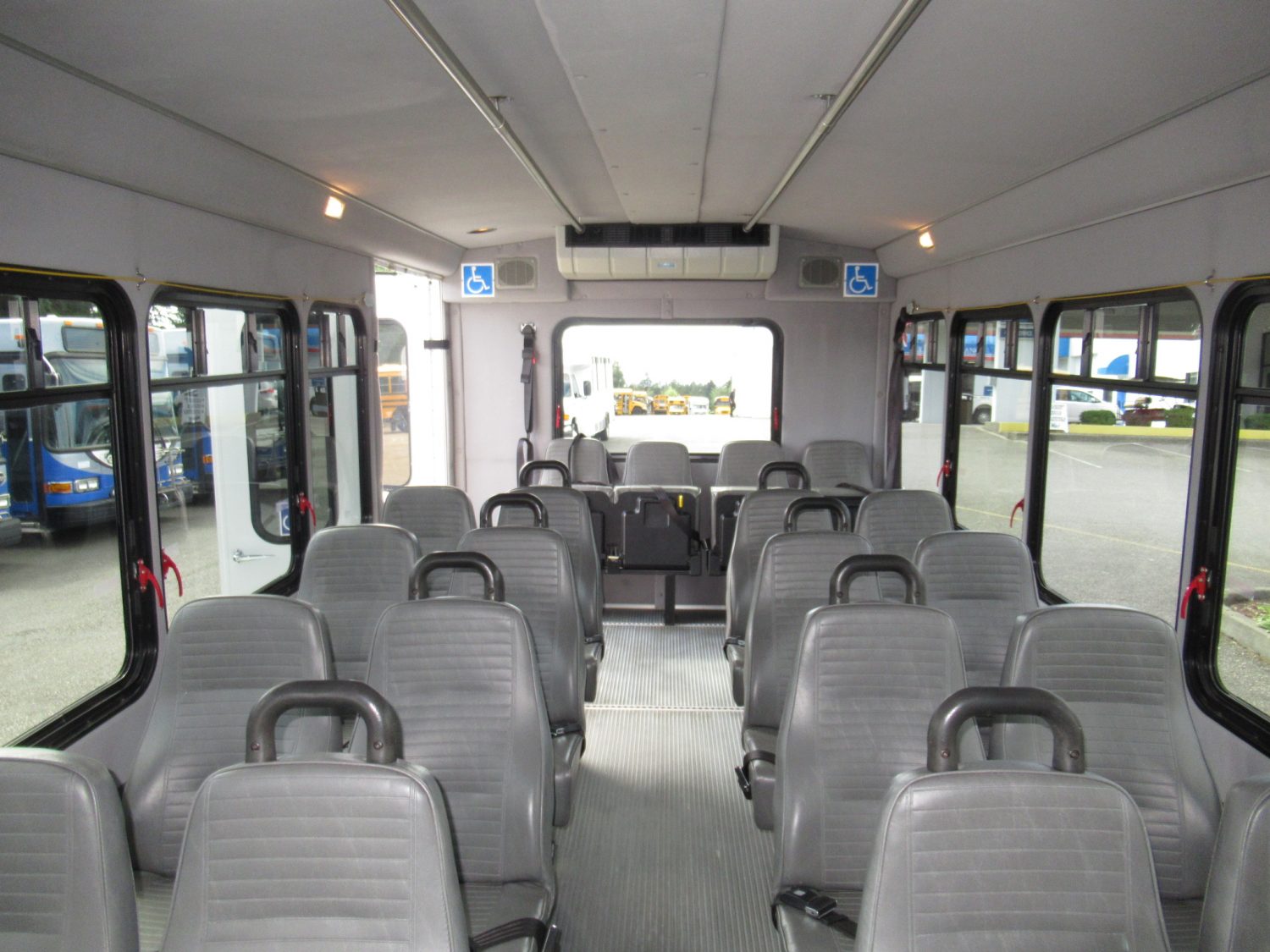 2008 Ford Starcraft Allstar 20 Passenger ADA Shuttle Bus - S29403 - Image 6