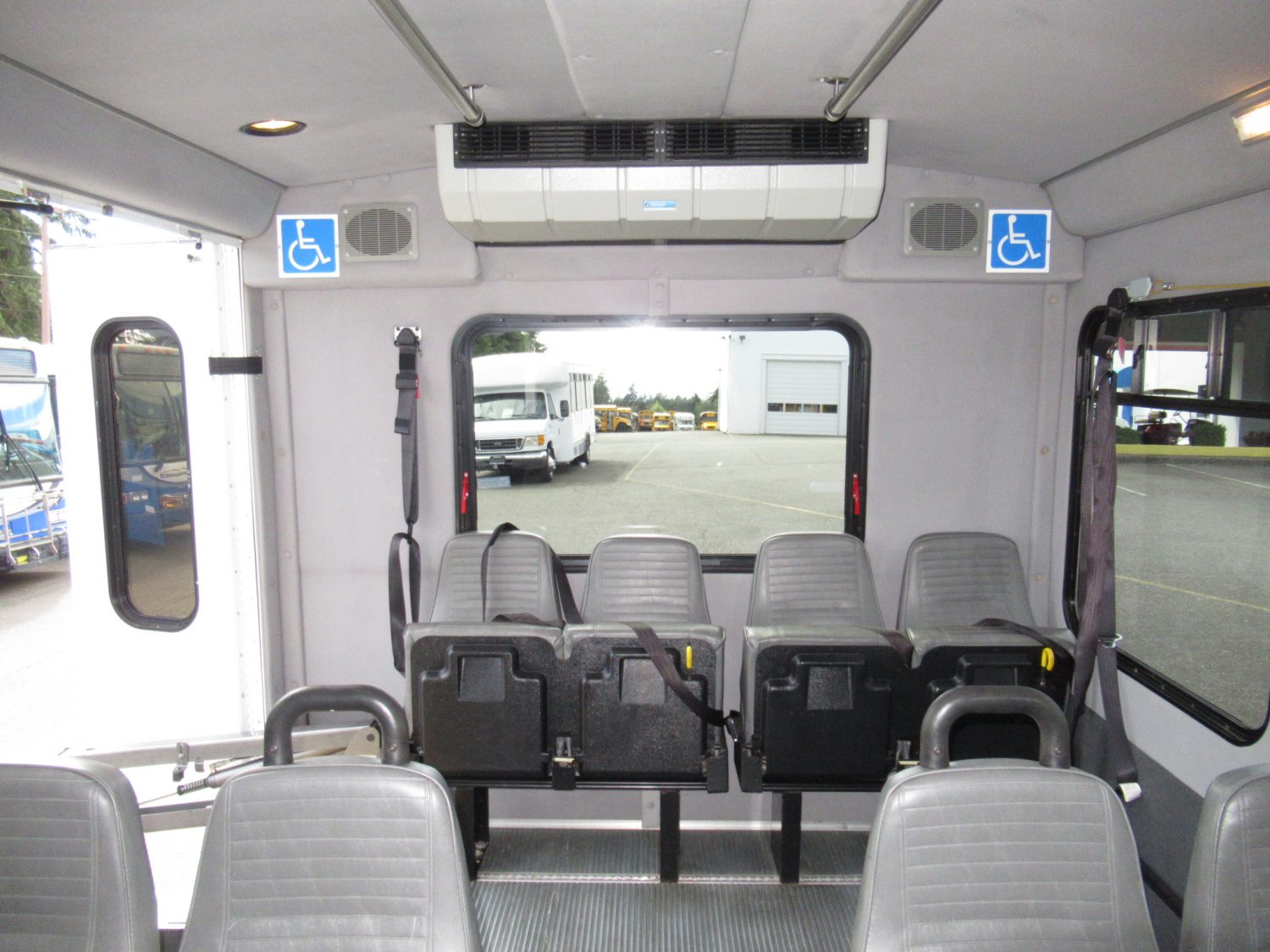 2008 Ford Starcraft Allstar 20 Passenger ADA Shuttle Bus - S29403 - Image 7