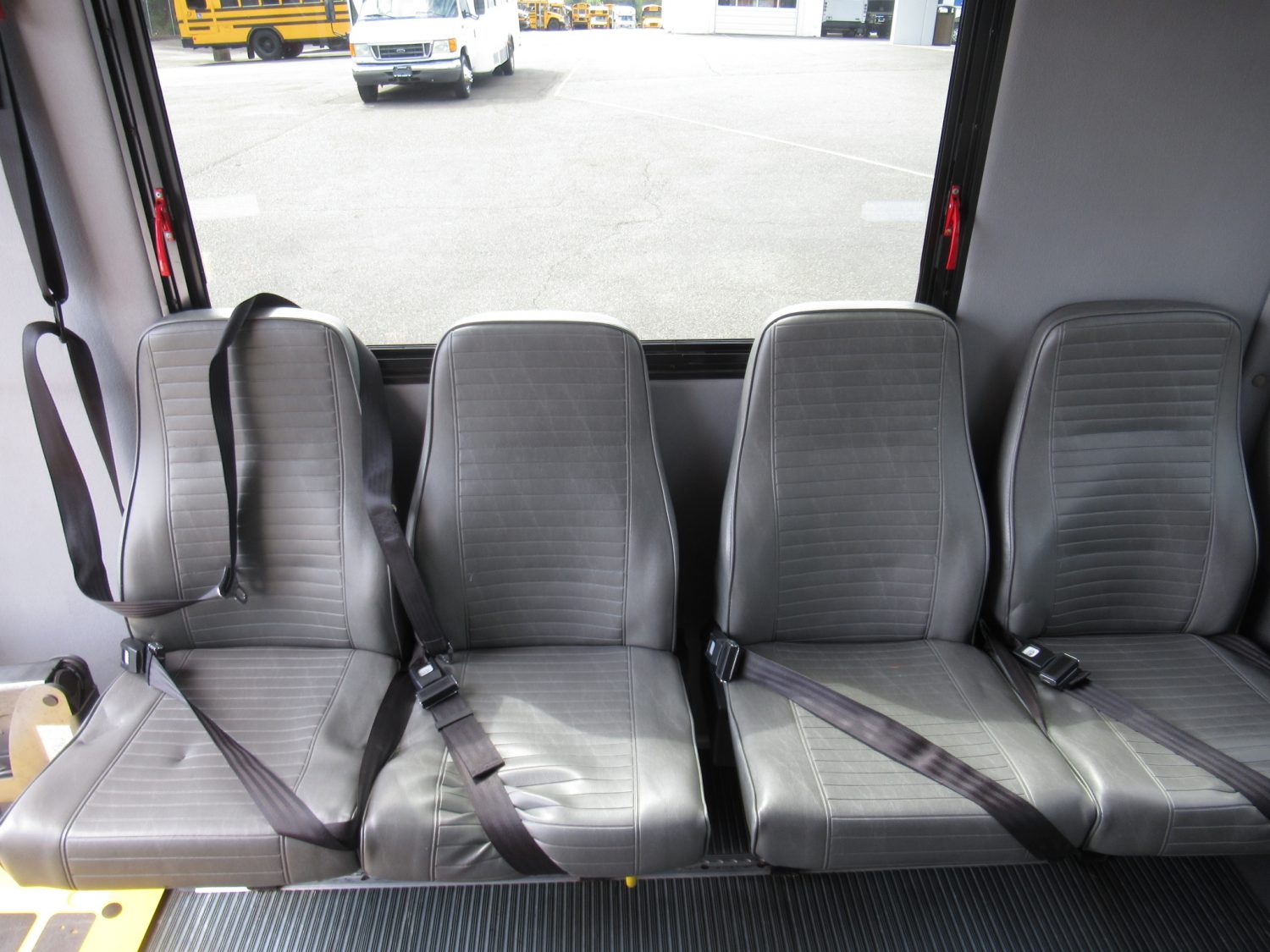 2008 Ford Starcraft Allstar 20 Passenger ADA Shuttle Bus - S29403 - Image 8