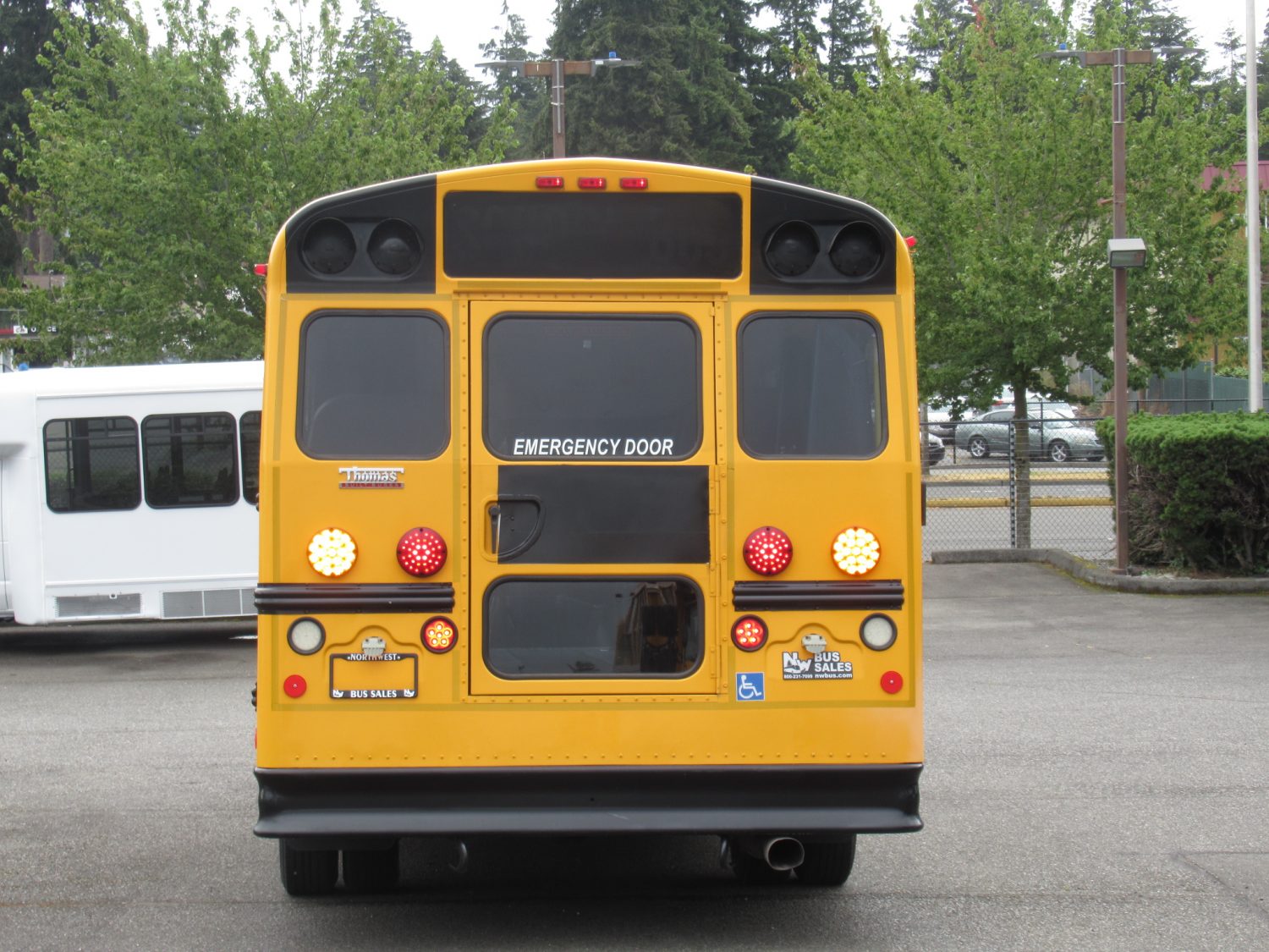 2009 GMC Thomas 14+1 ADA Type-A School Bus - B37898 - Image 4