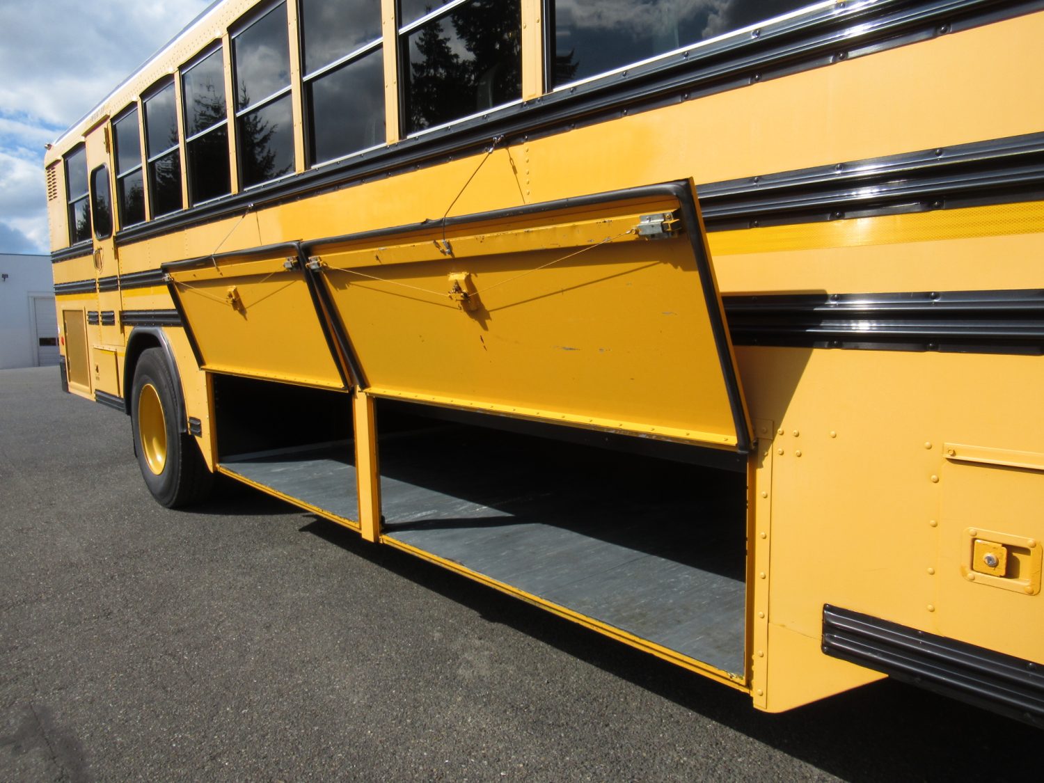 2007 Blue Bird All American 72 Passenger School Bus - B38877 - Image 11