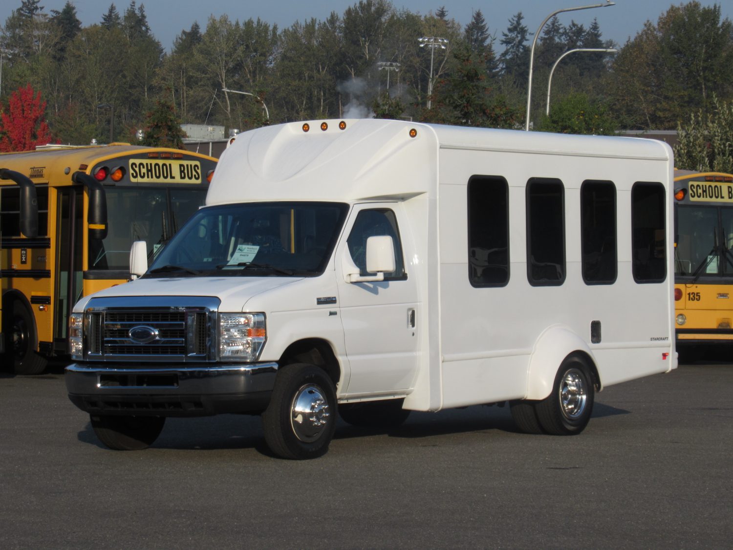 2013 Ford Starcraft Xpress 14 Passenger Shuttle Bus - S44679 - Image 2
